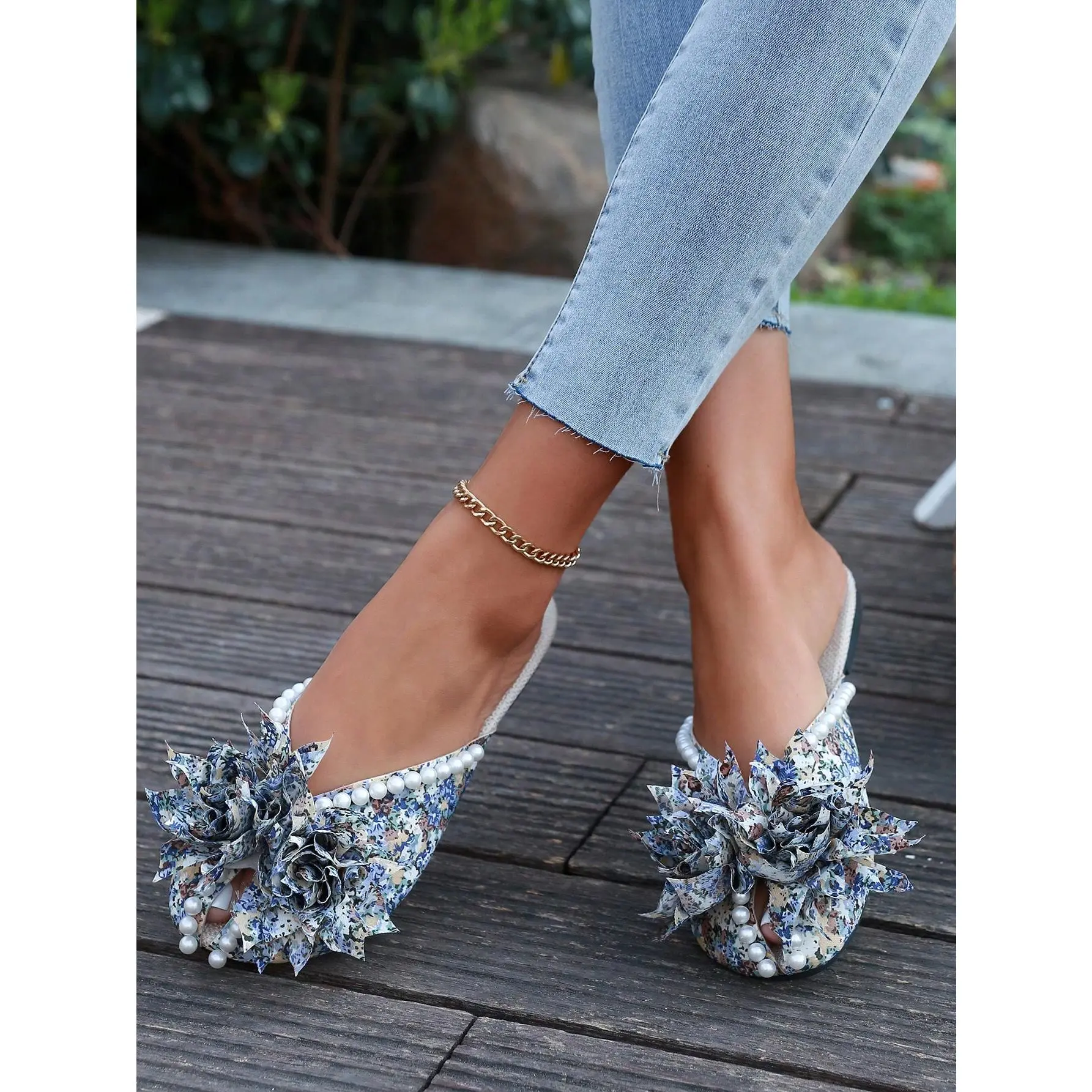 Women's Printed Faux Pearl Decorated Flat Slippers, Floral Decor, Lightweight And Comfortable For Indoor And Outdoor Wear, Available In Light Blue, Maroon, Black, Gold Colors, Fashionable Casual And Elegant Sandals