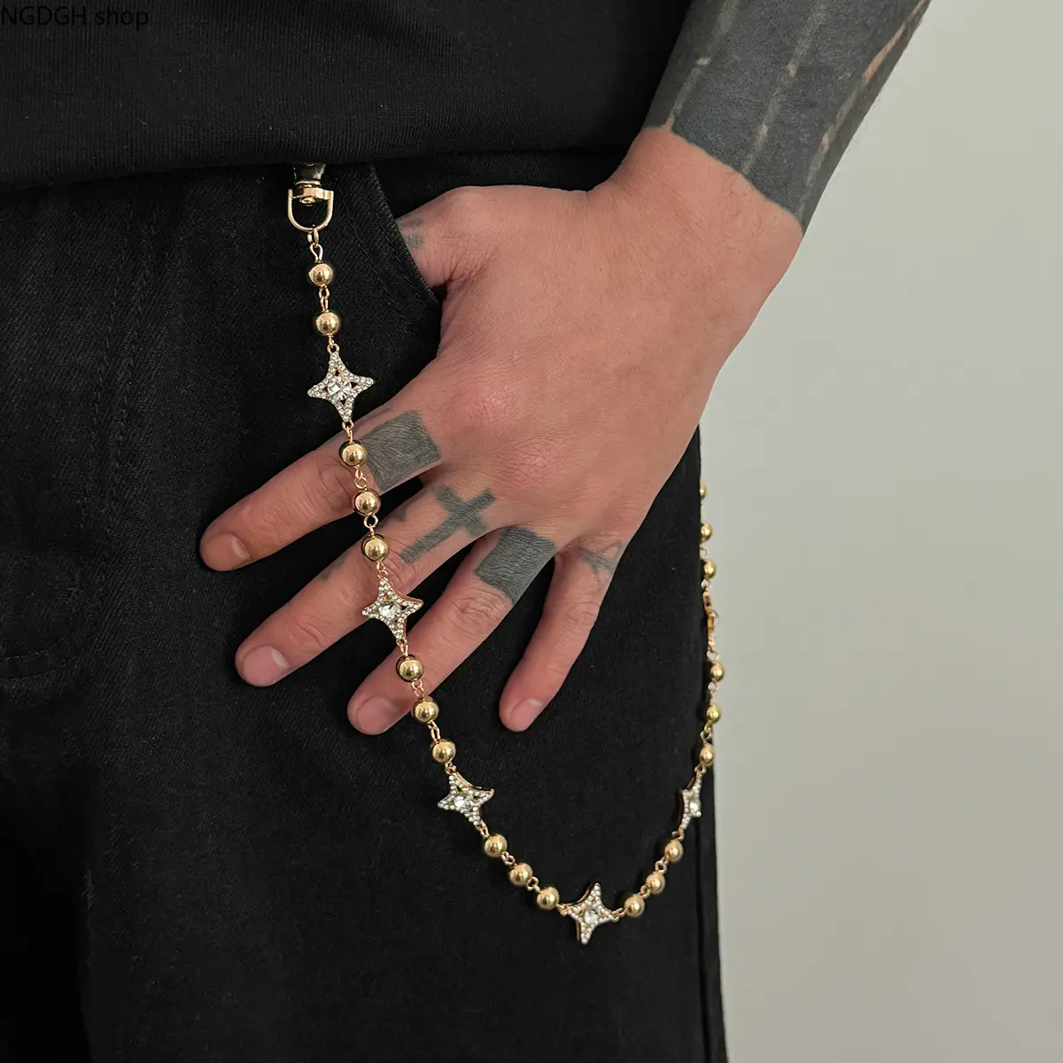Rhinestone Pants Chain - Unisex Star Motif Beaded Wallet Chain, Gold Silver Hip Hop Street Style Accessory, Hip Hop Jewelry with Cool Keychain Belt Loop for Everyday Wear