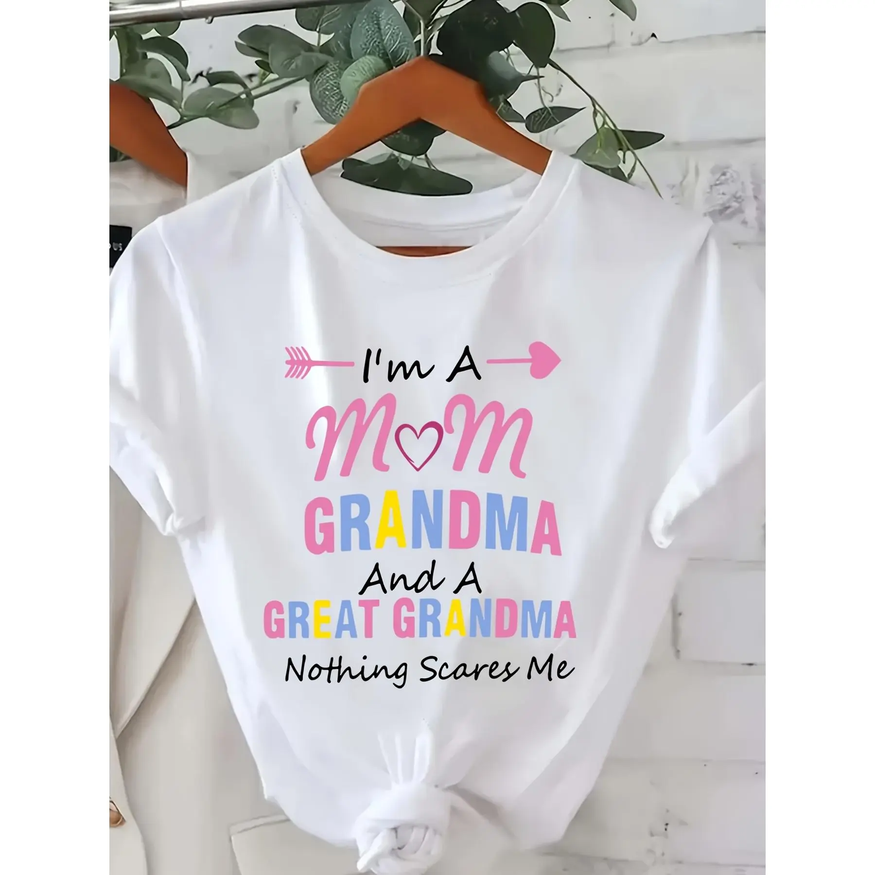 100% Cotton Women Round Neck Short Sleeve T-Shirt, I’m A Mom Grandma And A Great Grandma Colorful Arrow Heart Text Front Print Loose Casual Tee, Proud Grandmother Sentimental Soft Breathable Summer Daily Wear Top Gift