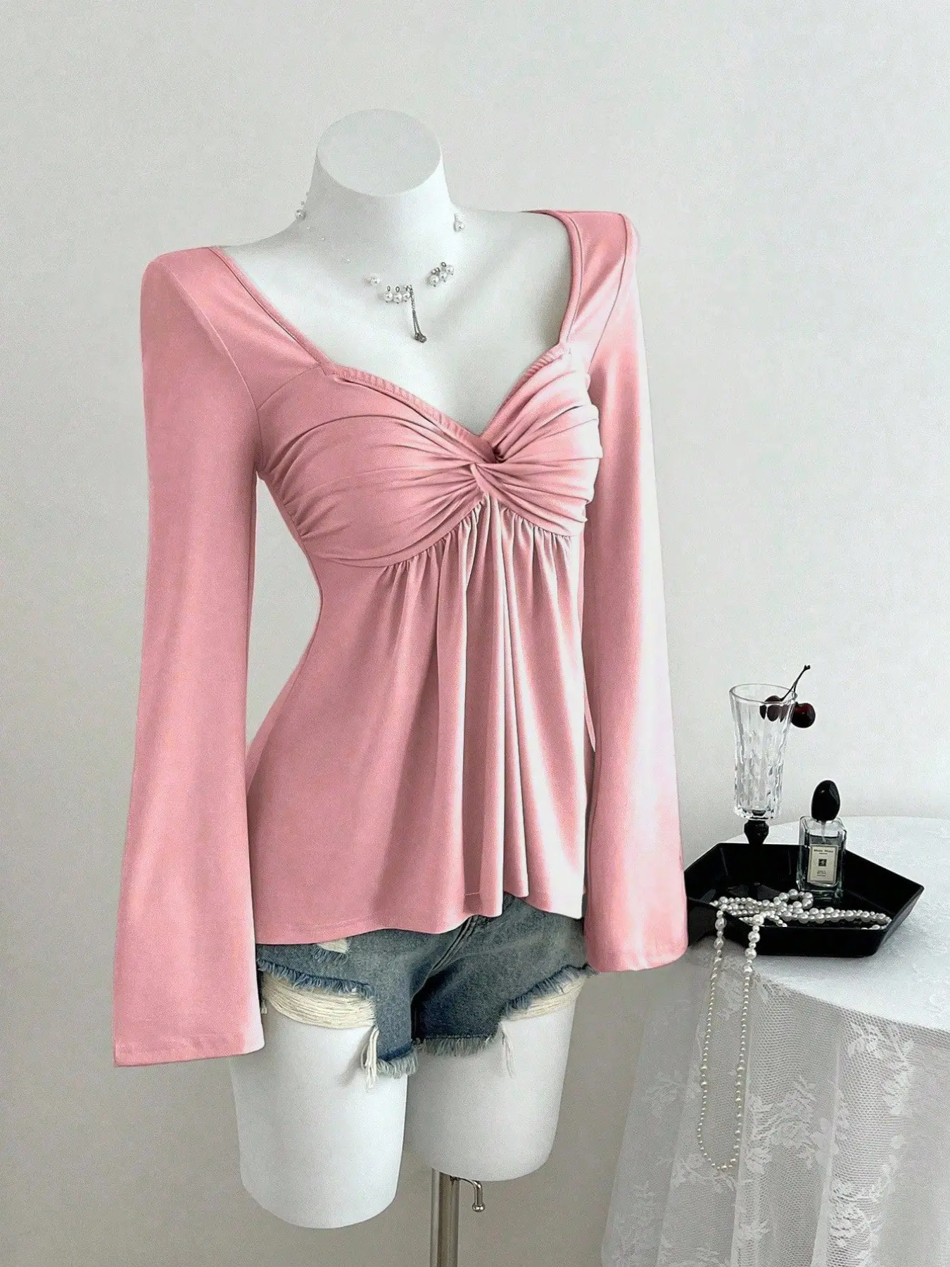 French Heart Neck Flare Sleeve Top for Women, Lady, Long Sleeve, Fitted Sweater Tops, Spring & Fall Knot Slimming A-Line Knit Sweater, Versatile Elegant Aesthetic Casual Knitwear Fashion, Knitwear Womenswear