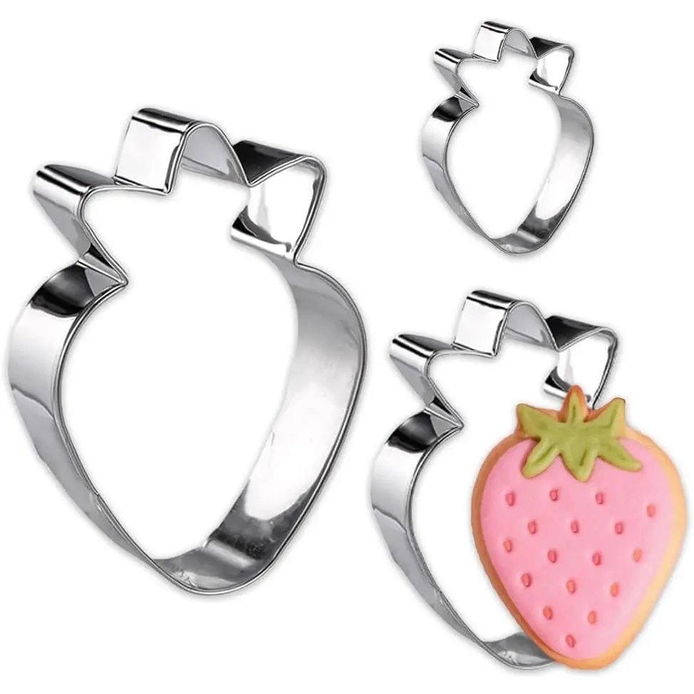 Strawberry Cookie Cutter Set,3PCS (3.5, 2.5, 1.5 Inch) Metal Strawberry Shaped Cutters for Cookies,Fondant,Clay cutter, Baking Decorating Tools