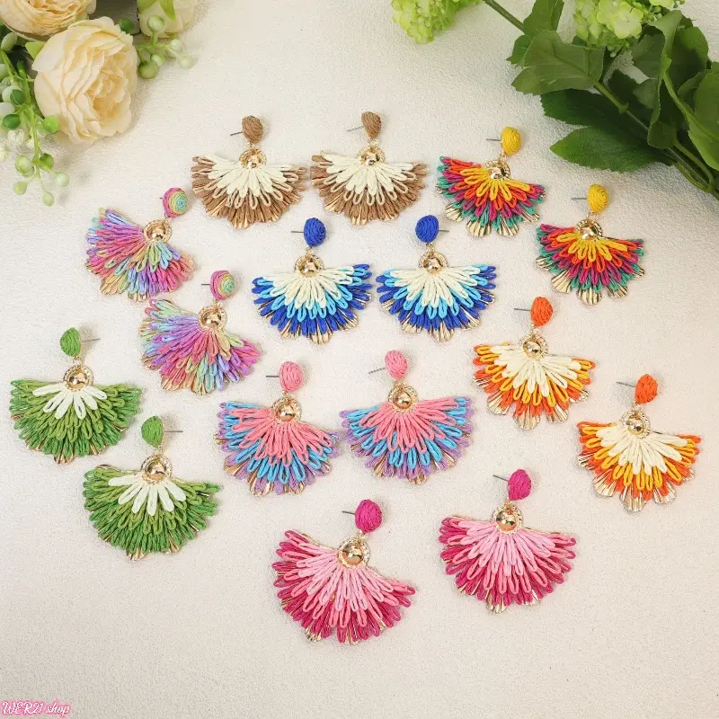 Boho Fan Tassel Drop Earrings for Women, Hand Woven Raffia Oversized Dangle Ear Jewelry, Retro Western Vacation Statement Ornaments, Lightweight Eye-Catching Accessory For Beach Trips, Music Festivals And Bohemian Daily Outfits