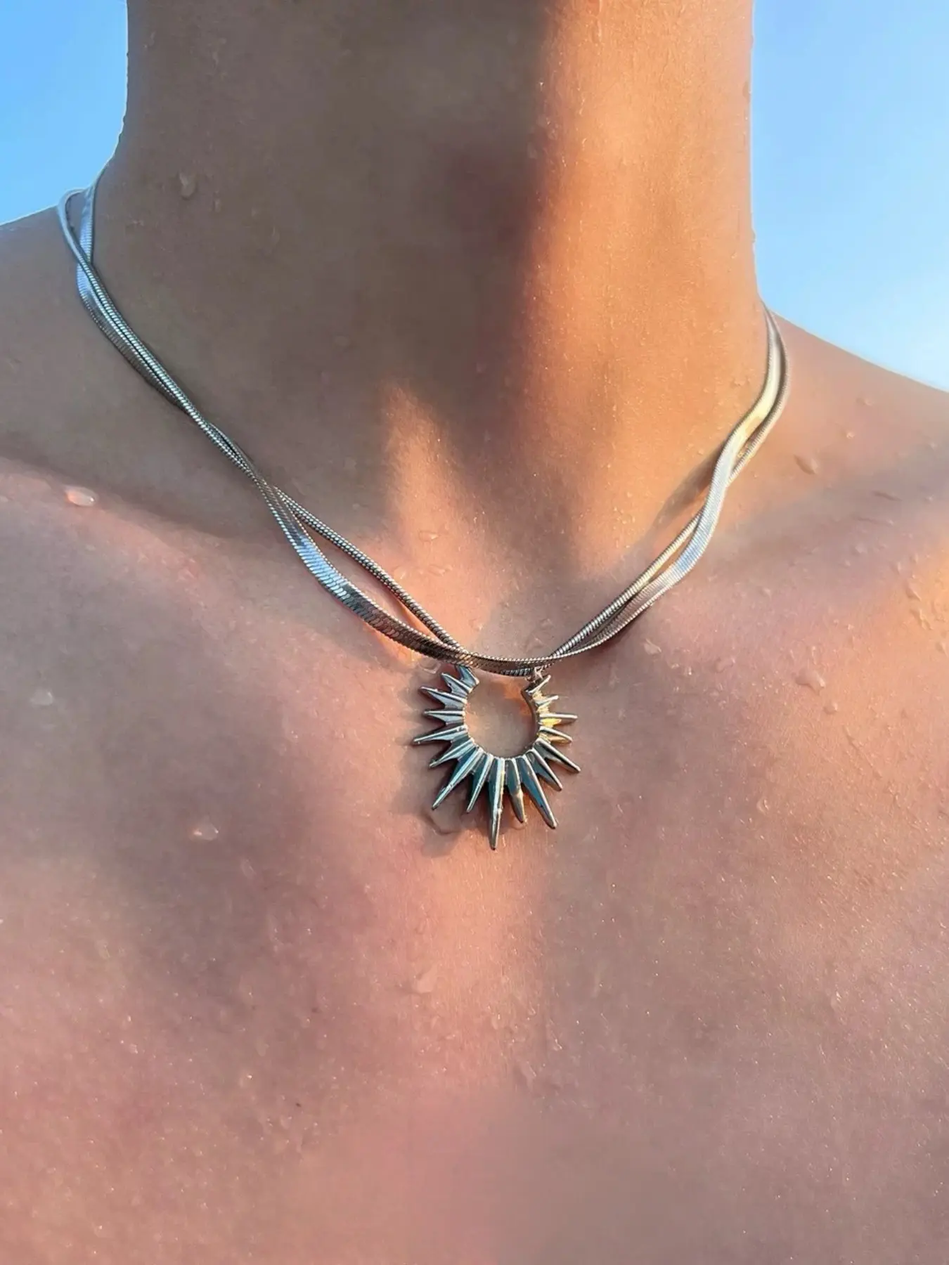 2-Pair Stainless Steel Clavicle Chain With Spiky Sun‑Shaped Pendant, Punk Hip‑Hop Edgy‑Style Fadeless Personalized Jewelry, Street‑trendy Daily‑wear Neck Ornament