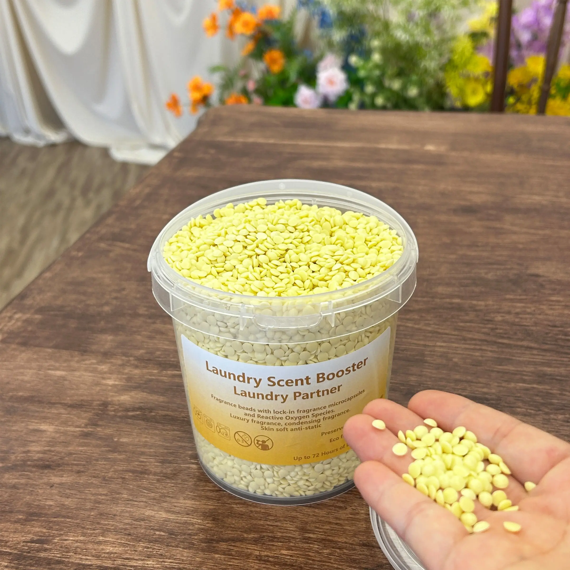 Laundry Scent Booster 900g, Yellow Cedarwood Scent, Scent Booster, Laundry Fragrance Enhancer, Suitable for Washing Machines, Bulk Laundry Booster Beads and Fabric Scent Booster,12 Weeks of Fresh Scented Clothes