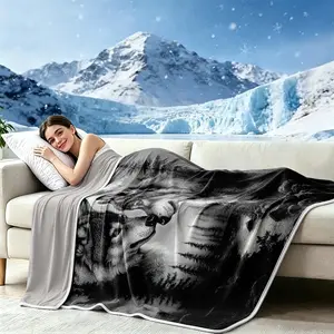 Printed Double-Layer Cooling Blanket: Ultra-soft, cool, skin-friendly, breathable, comfortable, and lightweight. This summer air-conditioning blanket uses natural cooling technology