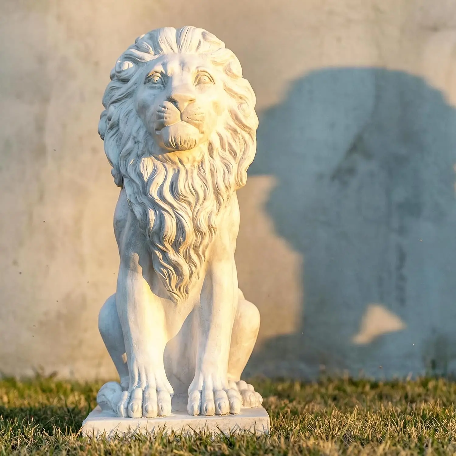 Sculptures Garden Statues, Outdoor Lion Statue 27in Tall, Magnesium Oxide Stone Composite  Sculpture Statue Decor for  Decor Yard Patio Garden, White