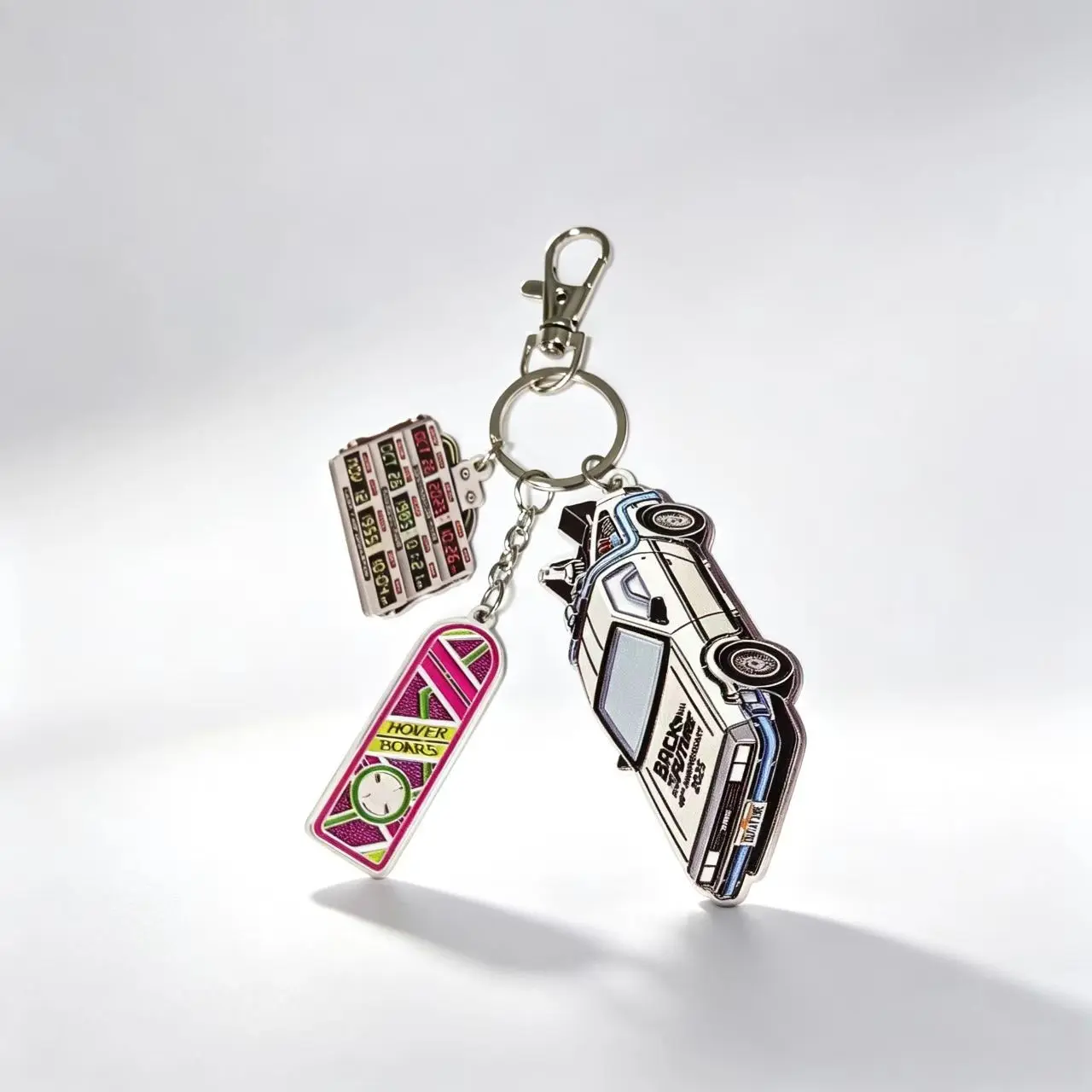 1pcs Back to the Future Car Keychain, Retro Movie Accessory, Backpack Charm Gift, Multi-Scene Decorative Key Holder