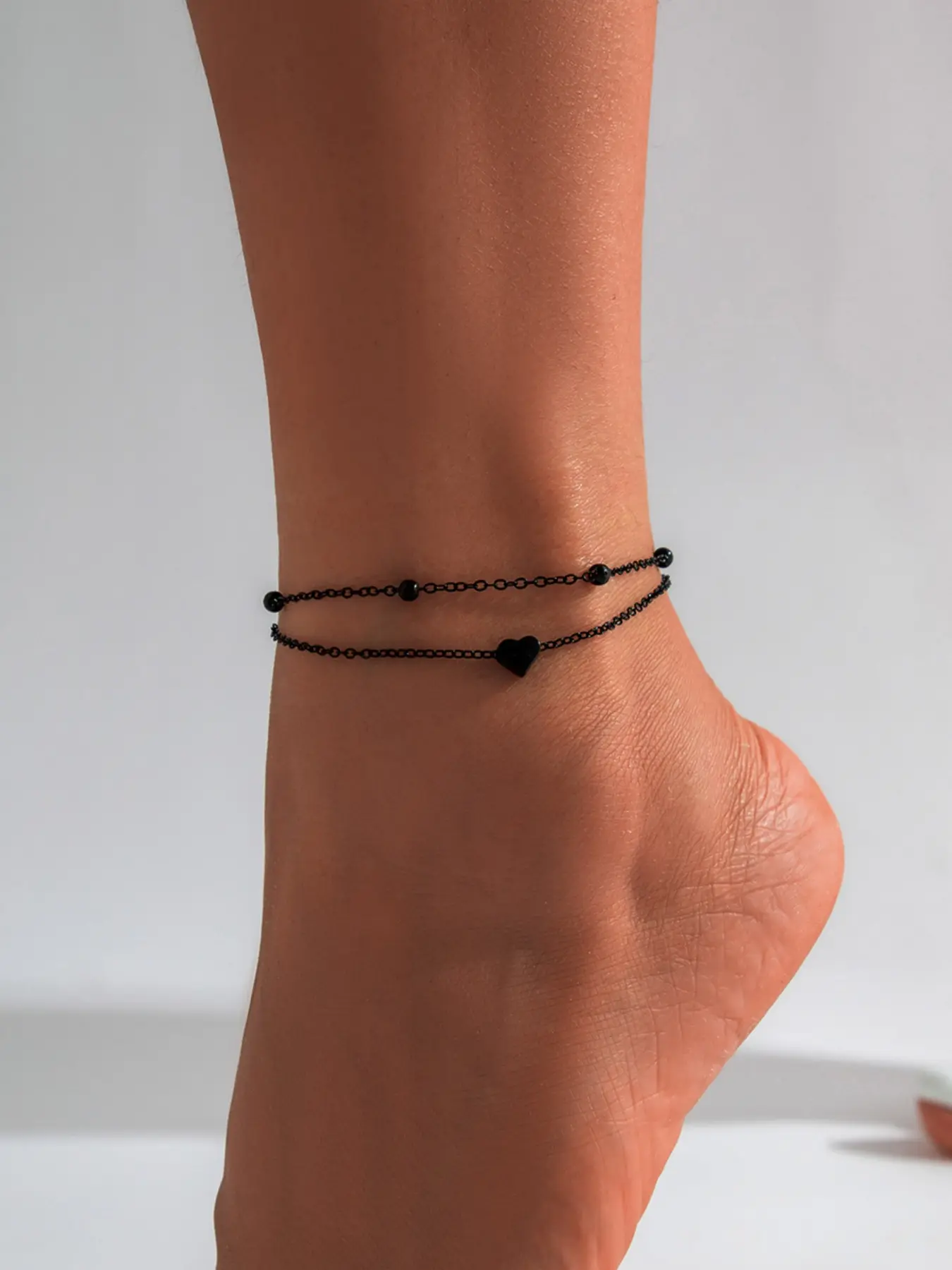 2Pcs Summer Black Heart Beaded Layered Anklet, Foot Jewelry, Wearable Jewelry, Trendy Beach Accessories for Women