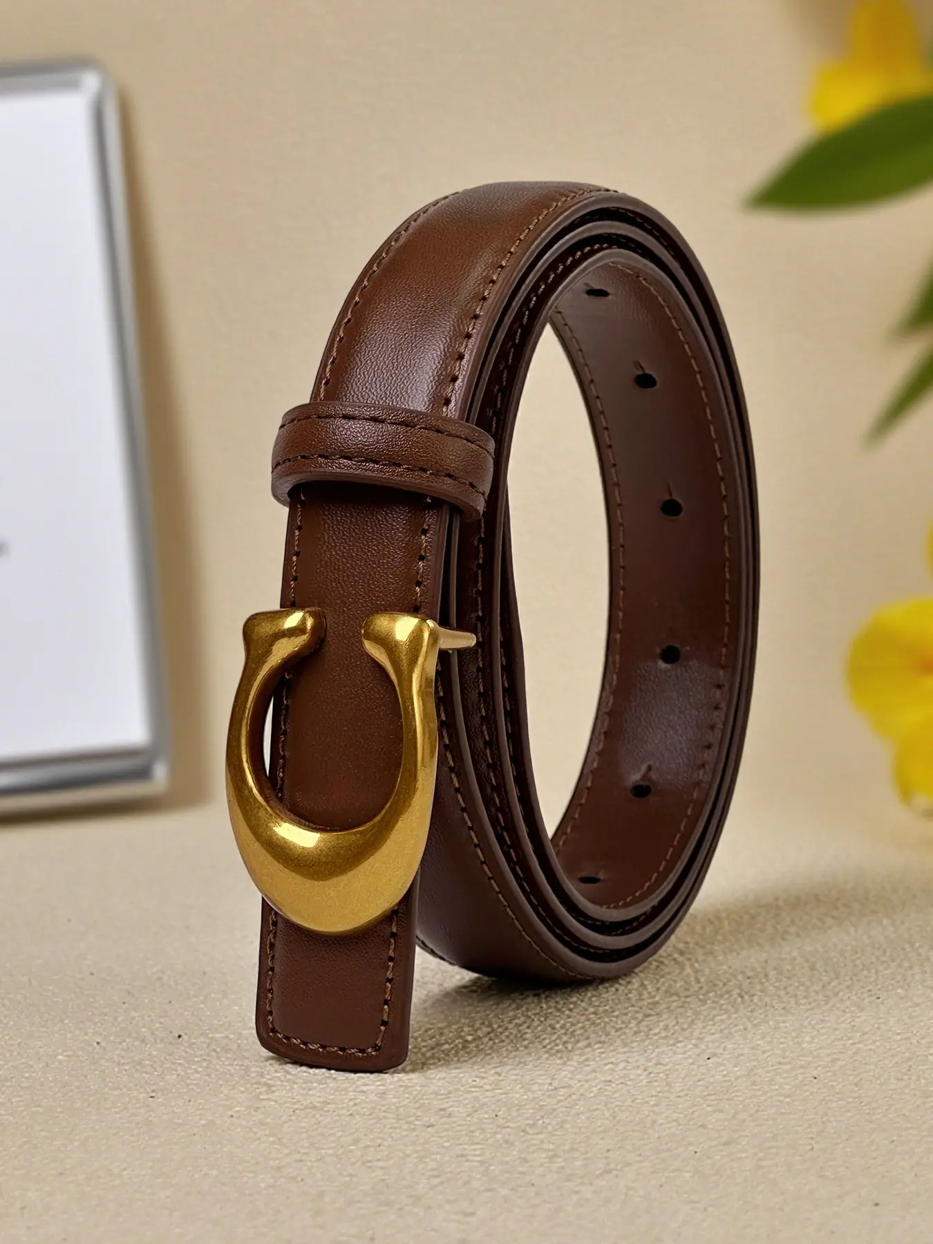 Women's C Buckle Belt, Fashion Multi-Functional Alloy Buckle Belt, Suitable for Suits, Jeans, Dresses, Elegant Plain Design