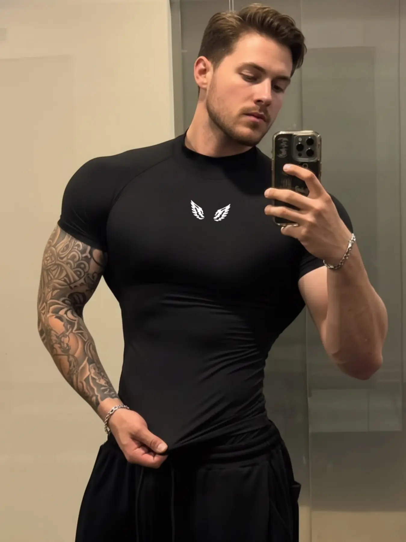 1Pc Men's Compression Shirt Short Sleeve Mock Neck Wing Graphic Muscle Fit Training Top, High Stretch Breathable Quick Dry Soft Athletic T-Shirt for Gym Bodybuilding Workout Weightlifting Fitness Activewear.
