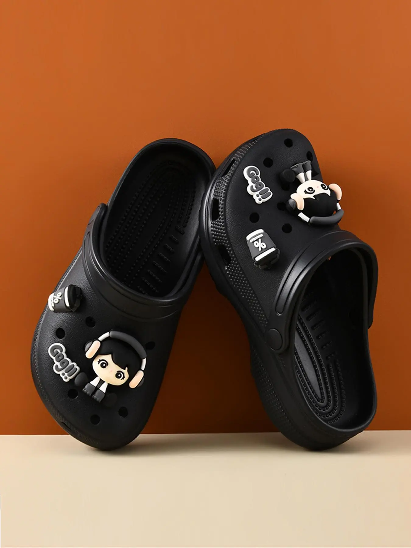 Women's Comfortable Lightweight Breathable Slip On Slippers Hole Shoes for Summer, Casual Breathable Slides, Cute Casual Flat Sandals, Perfect for Beach and Everyday Wear