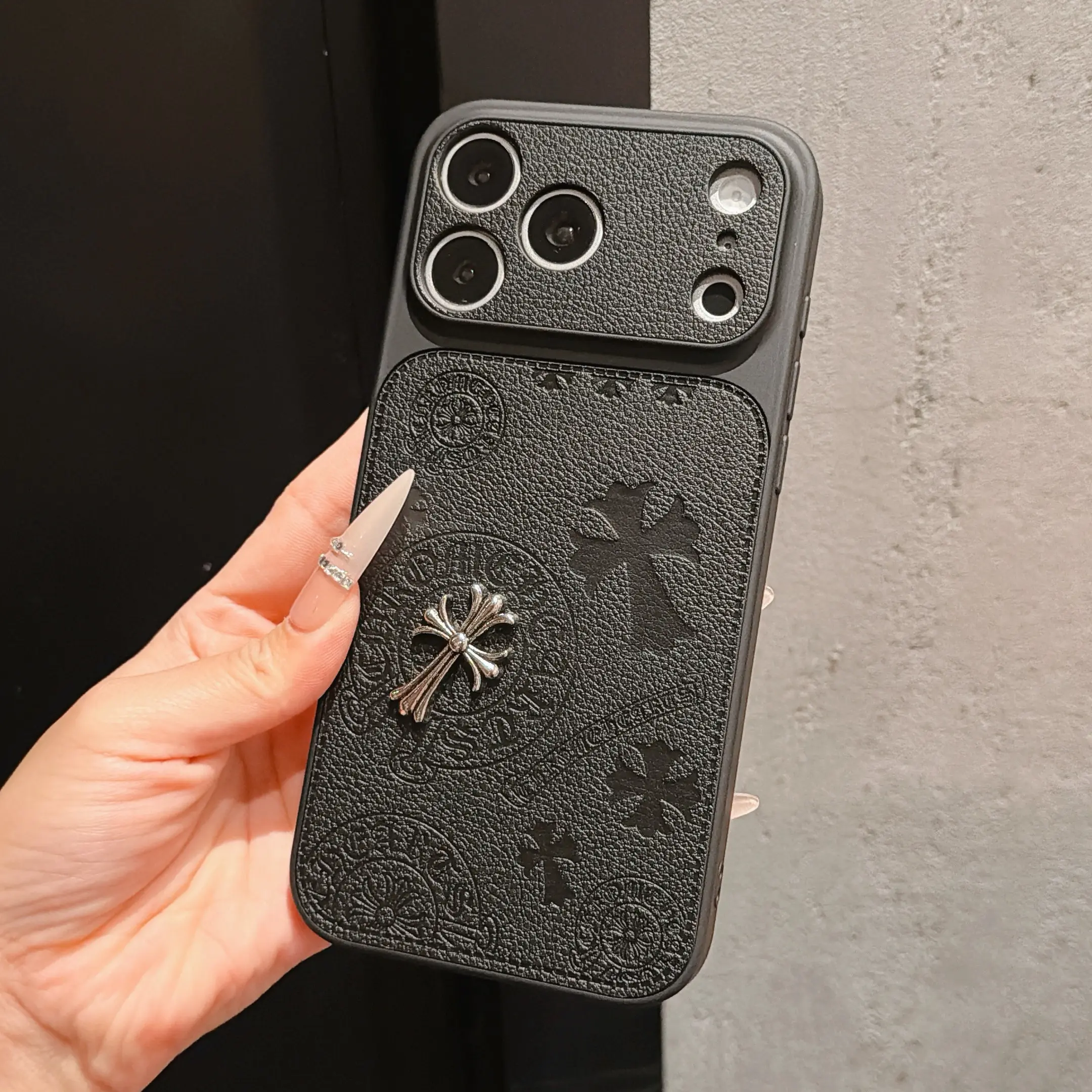 Grain Leather 3D Metal Cross Embossed Phone Case, Vintage Dark Pattern Full Protective Cover Compatible With iPhone 14/15/16/17 Full Lineup Accessories