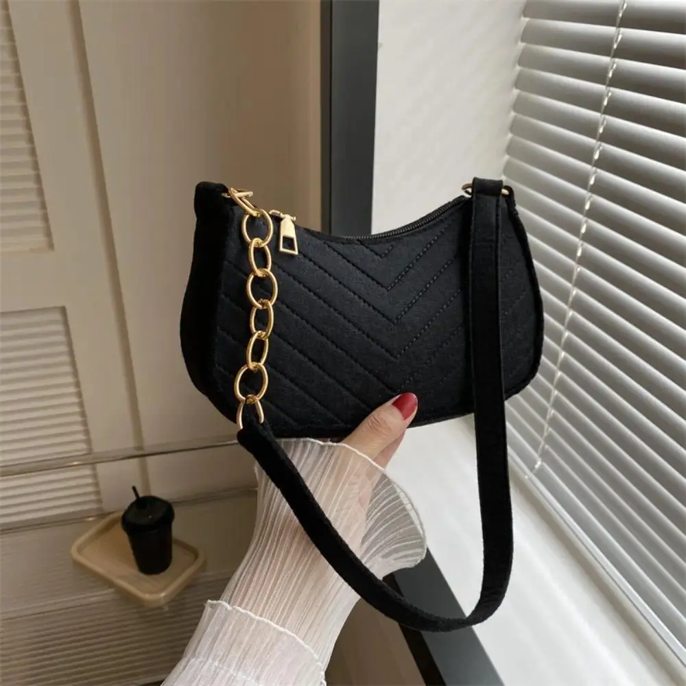 Women's Chevron Quilted Canvas Crescent Crossbody Bags for Women - Gold Chain-Spliced Strap Underarm Shoulder Bag for Daily Commute, Polyester, Underarm Strap, Everyday Purse, Everyday Crossbody Bag, Fashion Crescent Bag