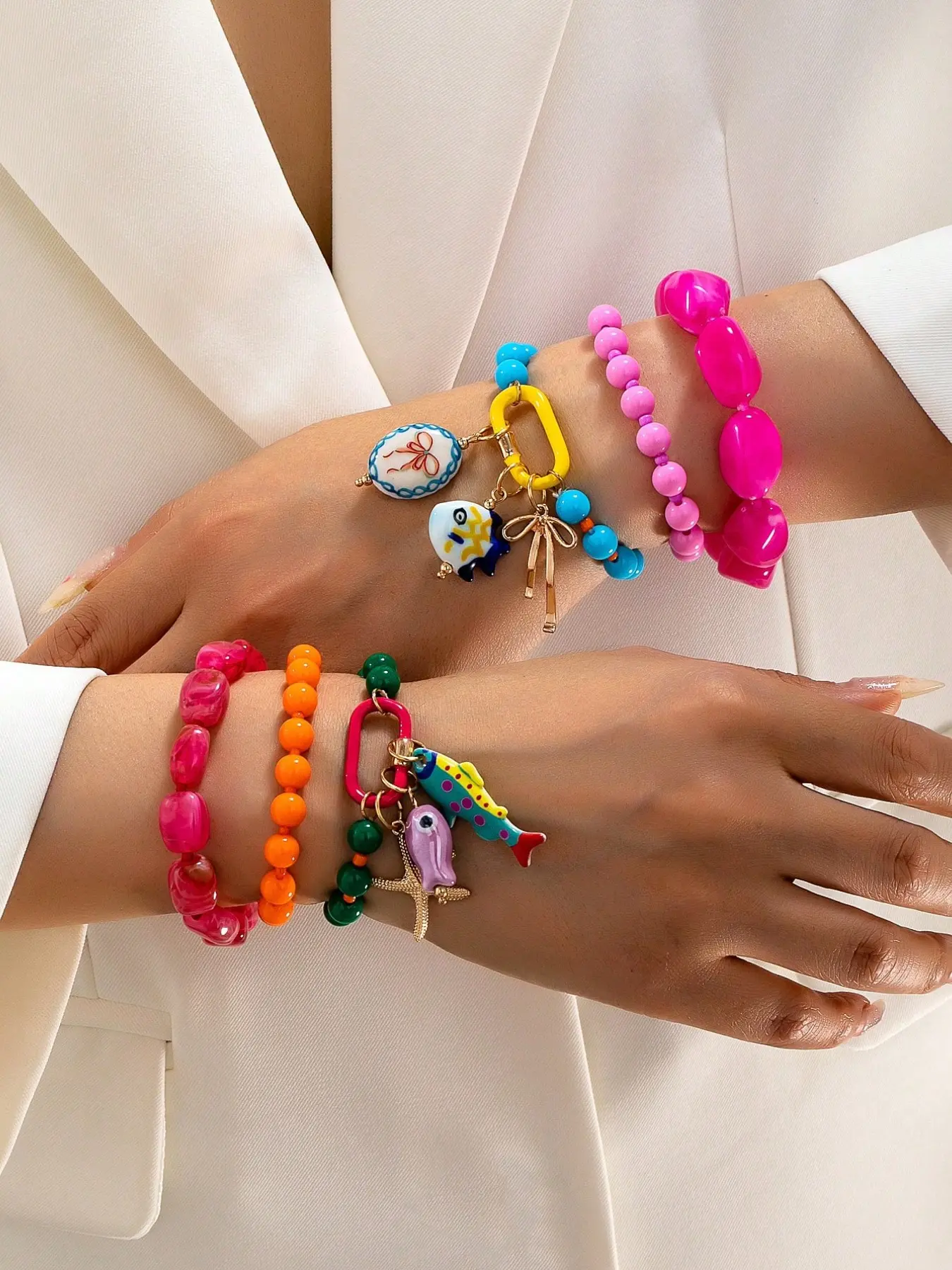 6Pcs Y2K Summer Ocean Fish Charm Beaded Stackable Fashionable Bracelet, Multicolor Resin Beads Bracelets Stacking, Dopamine Funky Bracelets for Women, Matching Bracelets Beaded Bracelet Set