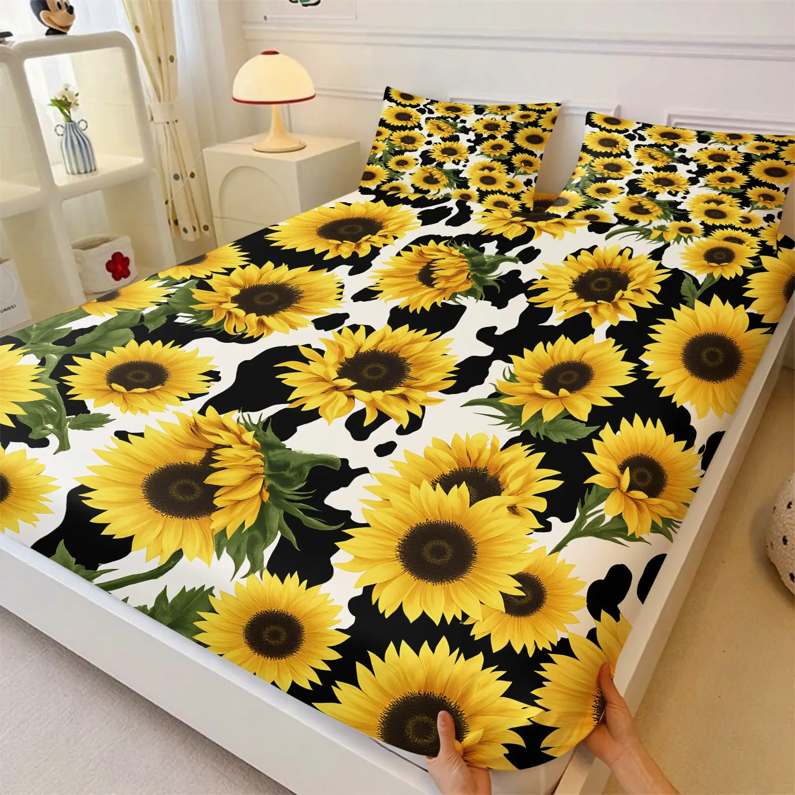 3-Piece Cow Print Sunflower Floral Fitted Sheet Set, 1 Fitted Sheet & 2 Pillowcases Without Inserts, Bright Country Style Sunflower Pattern, Deep Pocket Slip Resistant, Soft Breathable & Easy Care All Season Bedding, Warm Healing Bedroom Home Decor