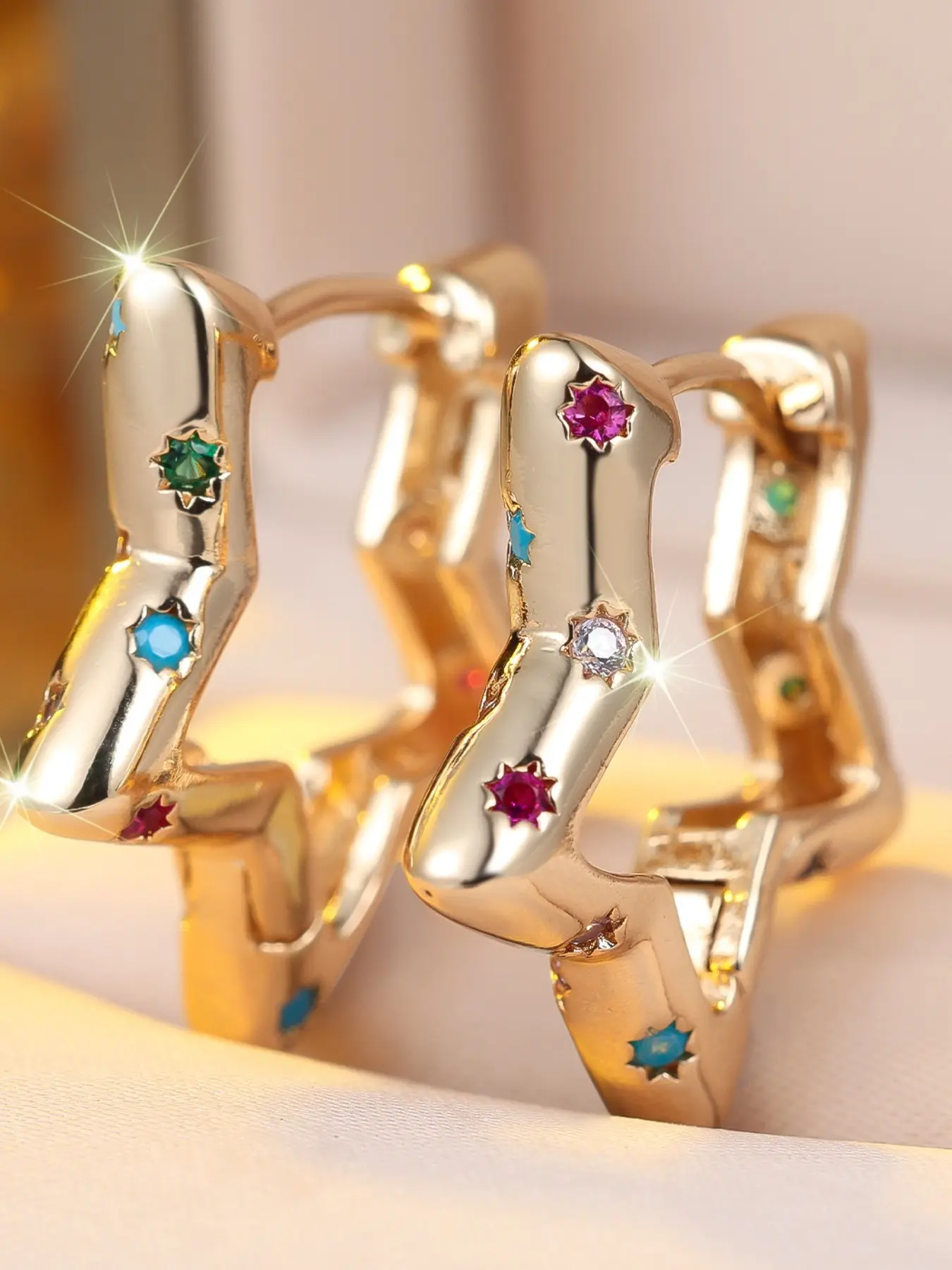 Synthetic Colorful Diamond Star Earrings, Fake Earrings, Earrings Hoops, Cute and Playful Design, Unisex Fashion Jewelry, Perfect for Daily Wear