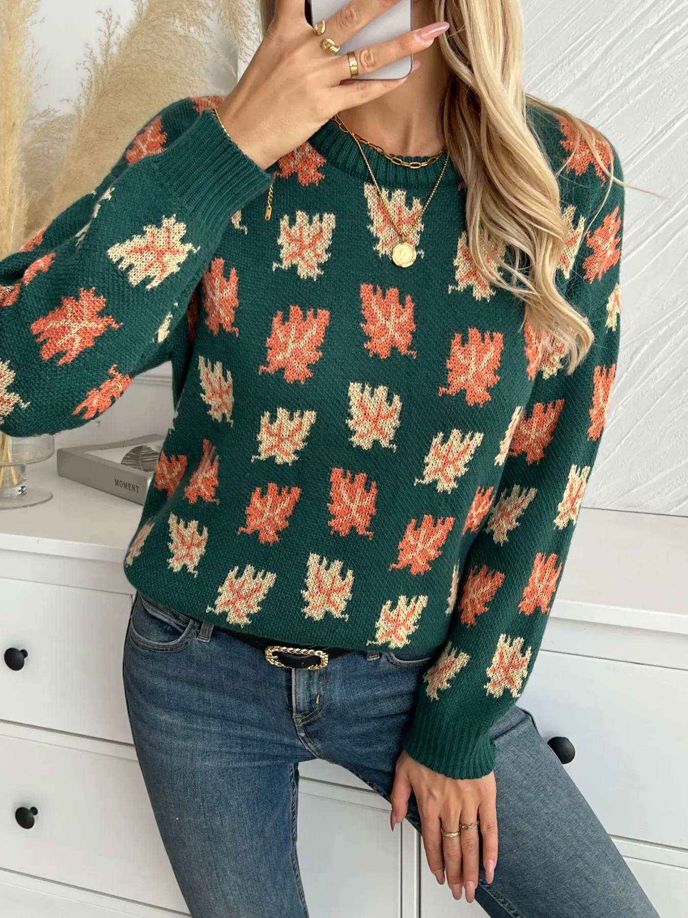 Women's Colorblock Maple Leaf Pattern Knit Sweater, Vintage American Loose Fit Long Sleeve Top, Soft Skin-Friendly Fall Outdoor Casual Wear, Knitwear