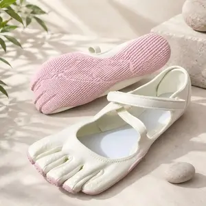 Women Five-Toe Fitness Flats  Breathable Flexible Yoga & Casual Training Shoes