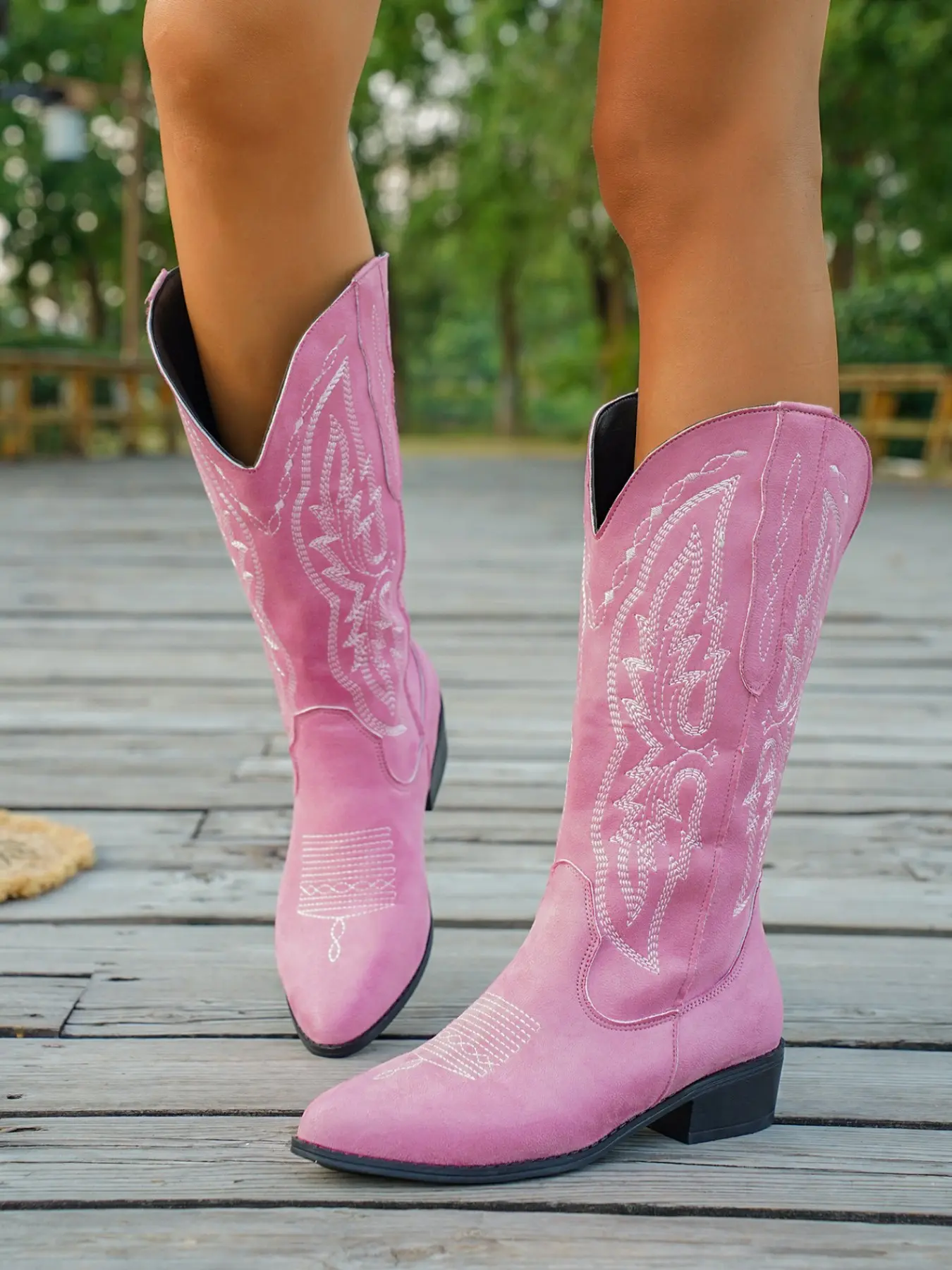 Women's Vintage Embroidered Western Cowboy Boots, Thick Heel Pointed Toe Mid-Calf, PU Leather, Rubber Sole, Fashionable and Comfortable