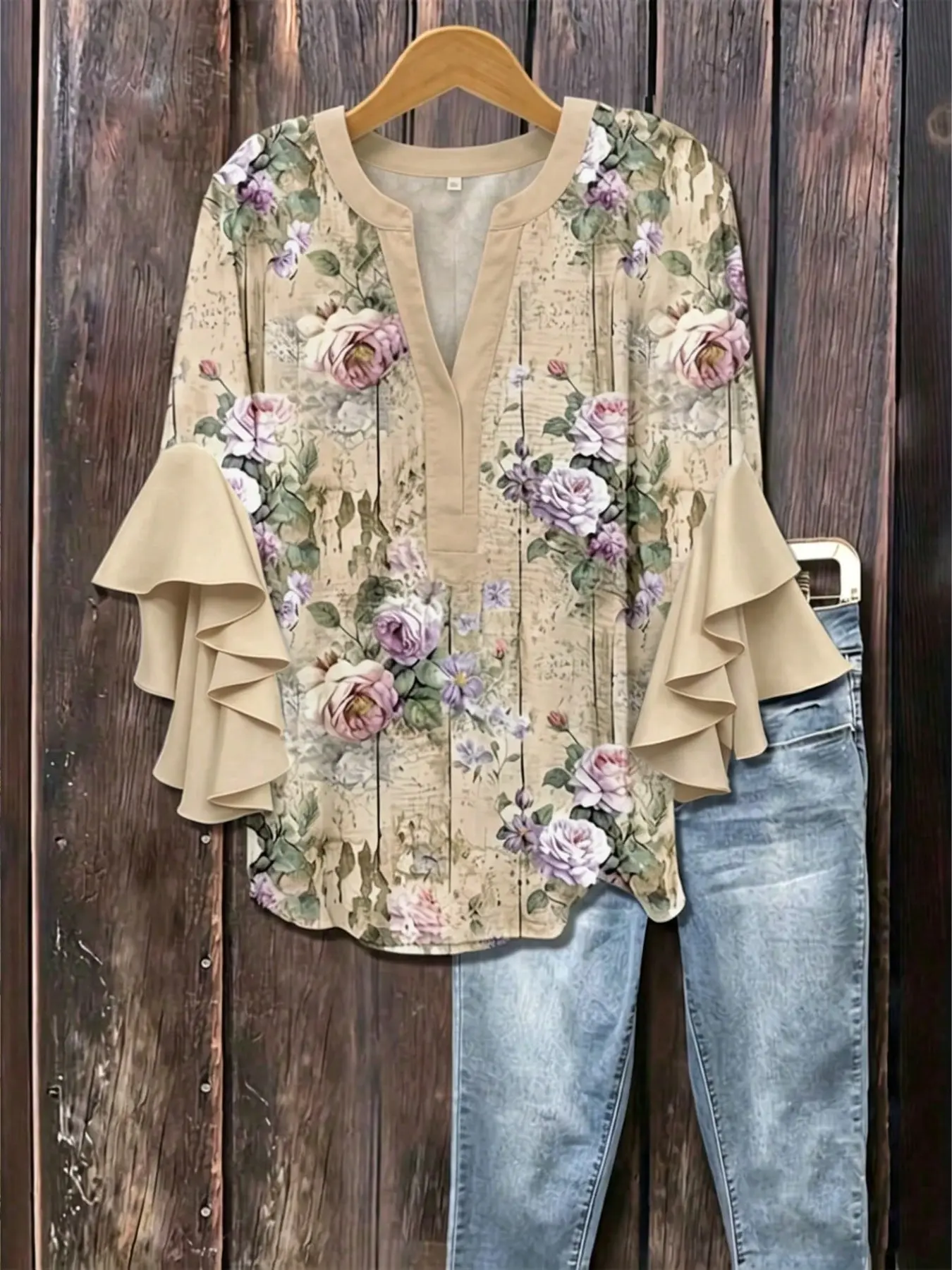 Fashion Vintage Floral Print Ruffled Sleeve Blouse Plus Size Casual V-Neck Loose Shirt, Y2K Clothes Summer Daily Wear, Trendy Feminine Tops, Comfortable Relaxed Fit Casual Ensembles, Stylish Watercolor Rose Pattern Detail Party Casual Wear