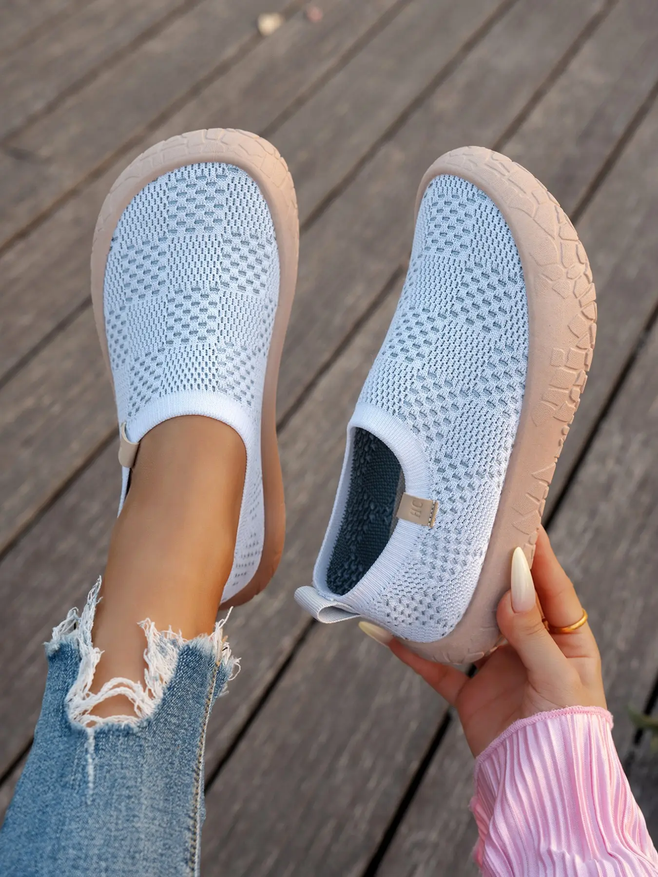 Summer Lightweight Mesh Flyknit Thick Sole Women's Shoes, Casual Fashion Shoes, Anti-Slip Casual Breathable Shoes, Comfortable and Stylish Footwear for Daily Wear