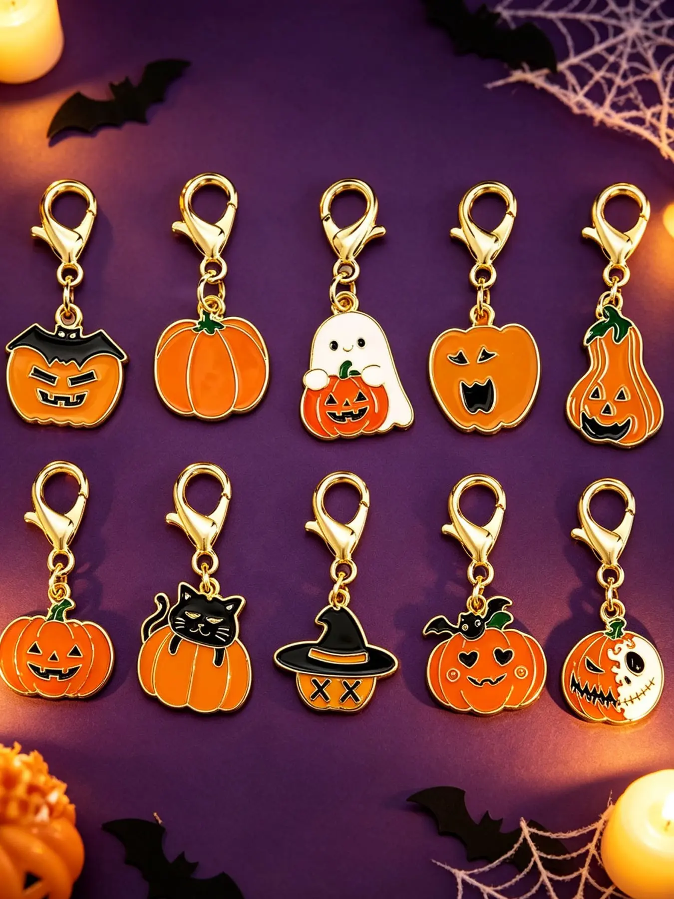 10pcs Halloween Cute Pumpkin Keychains Enamel Charm，Spooky Cute Halloween Matching Keychain Set Ghost Pumpkin Cat，Halloween Party Favors Keychain Trick or Treat Gifts，Cute Pumpkin Bag Charm Halloween Accessories Keychain Charms