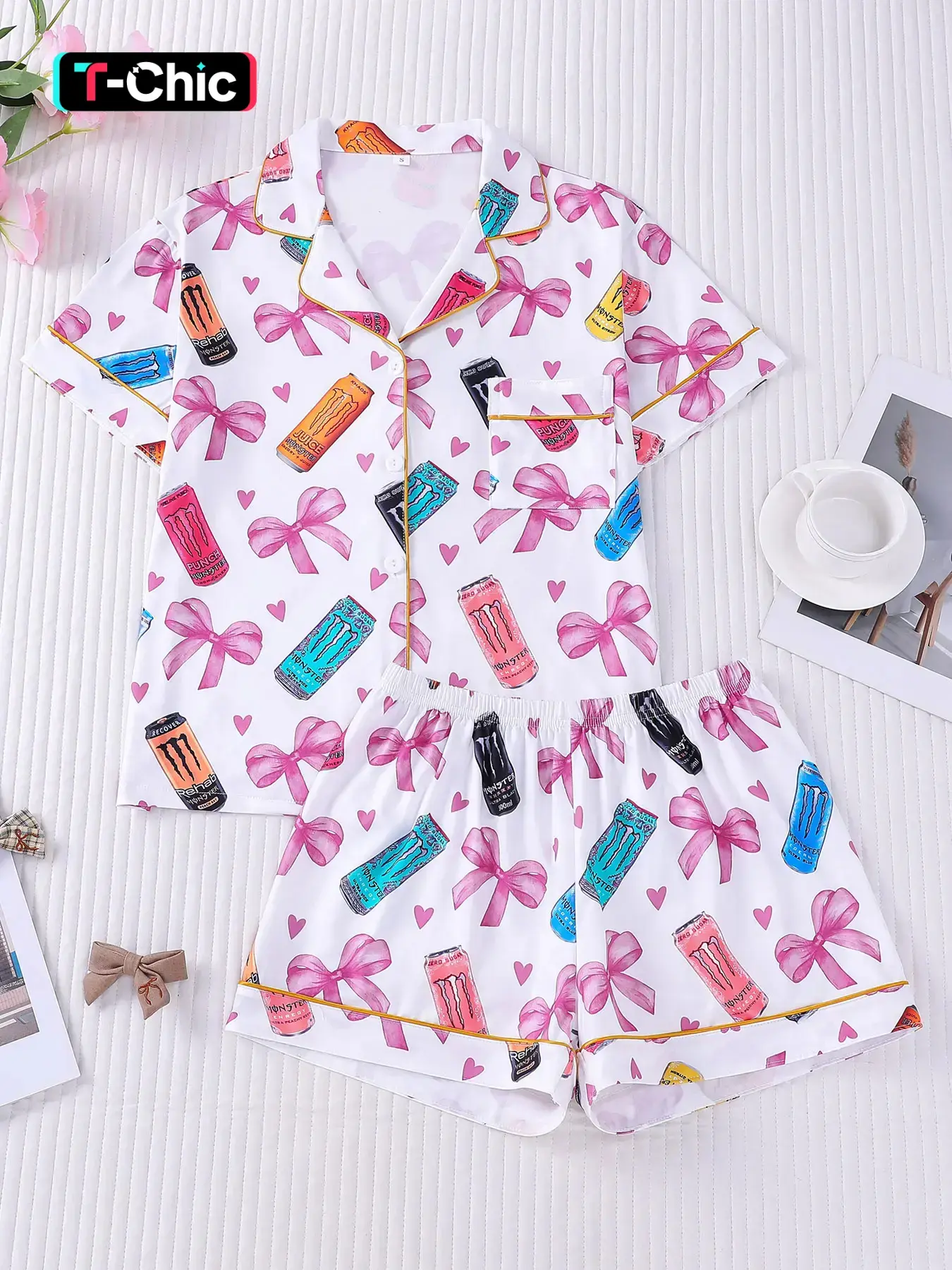 2-piece women's full body pink bow love functional beverage bottle print Loungewear Nightwear, Fitted, short sleeved shorts, soft skin friendly smooth top small pocket button closure elastic waistband, suitable for all seasons, casual home wear pajamas