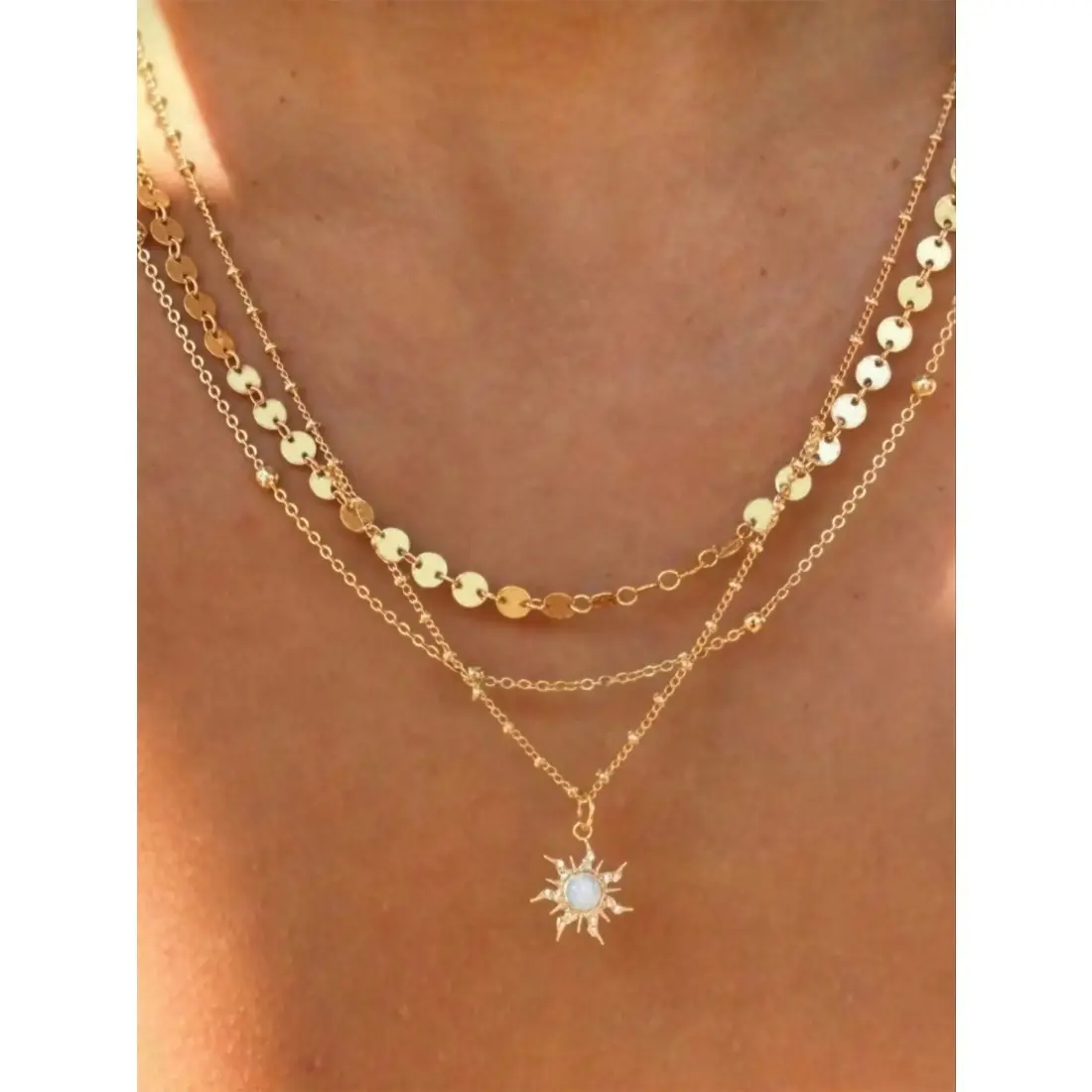 Women's Plastic-Stainless Steel Fashion Sun Pendant Necklace Set, Female Daily Wear Jewelry with Layered Appeal for Parties, Music Festivals, Stylish Layering Jewelry