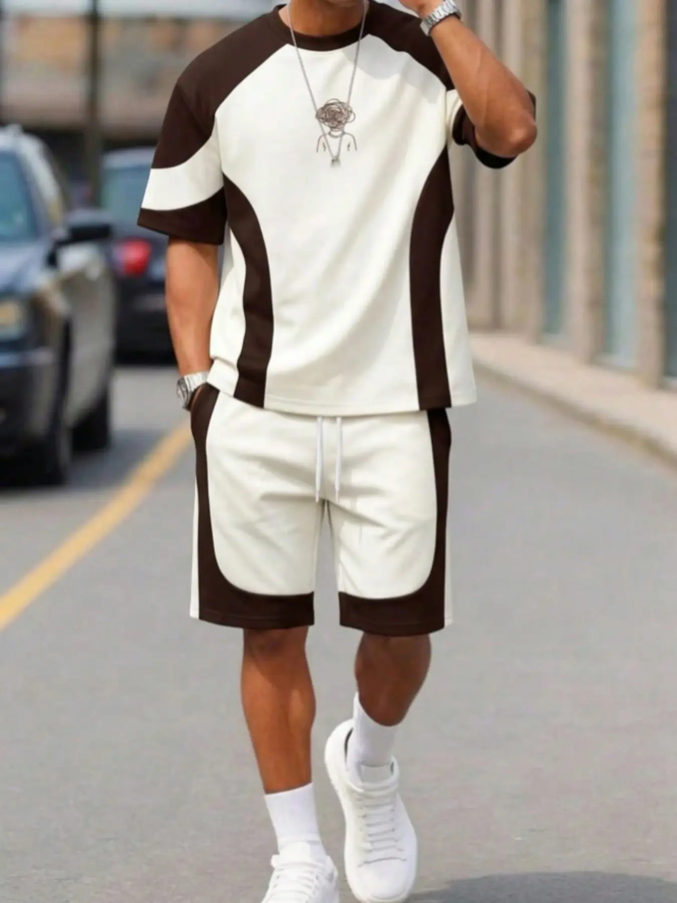 Men's Colorblock Print Round Neck Short Sleeve T-Shirt and Shorts Set, Casual Fitted Above the Knee, All over Print Design Menswear