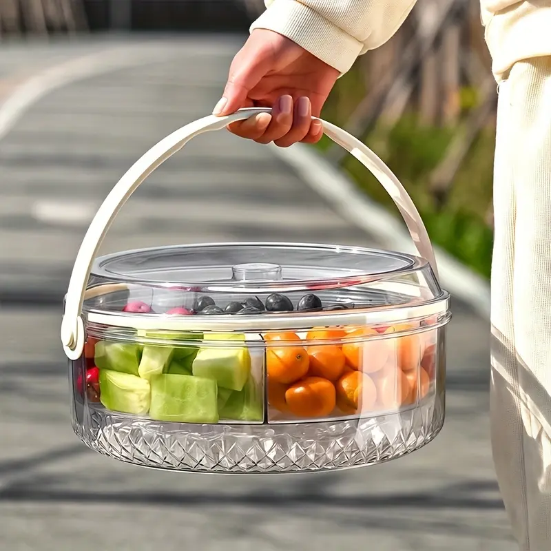 Transparent compartmentalized vegetable serving tray with lid and dipping sauce section, suitable for parties, outdoor picnics, dining, takeout and food delivery, Food Storage Containers