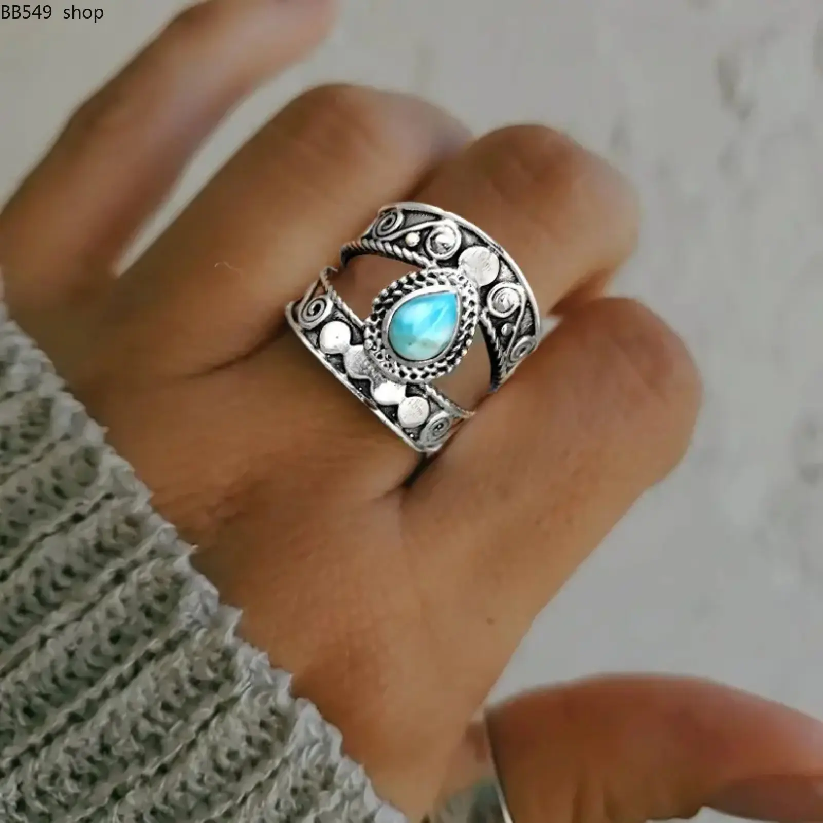 Women's Vintage Bohemian Carved Water Drop Turquoise Ring - Personalized Costume Jewelry, Ideal for Anniversary, Party Occasions, Vintage Rings, Nature-Themed Rings