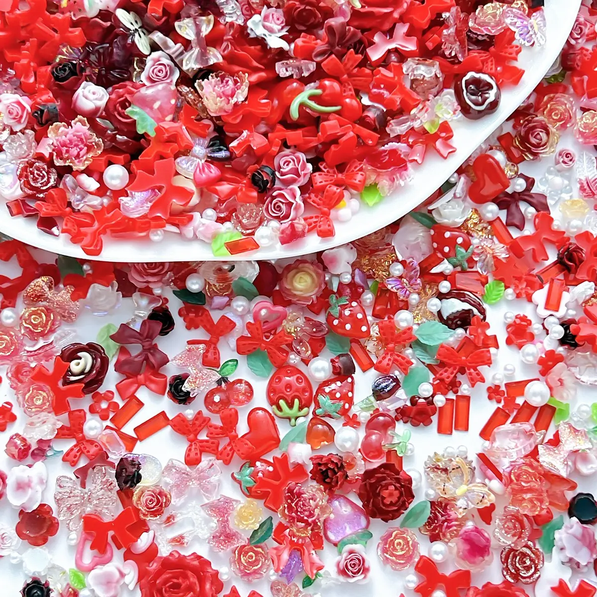 500PCS Multiple Syles Random Mixed Resin Nail Charms 3D Creative Simulated Resin Camellia Peony, Butterfly Animal Sweet Bow Heart Pearl Leaf Hybrid Nail Art Accessories DIY Phone Cases Hairpin Tumblers Nail Crafts