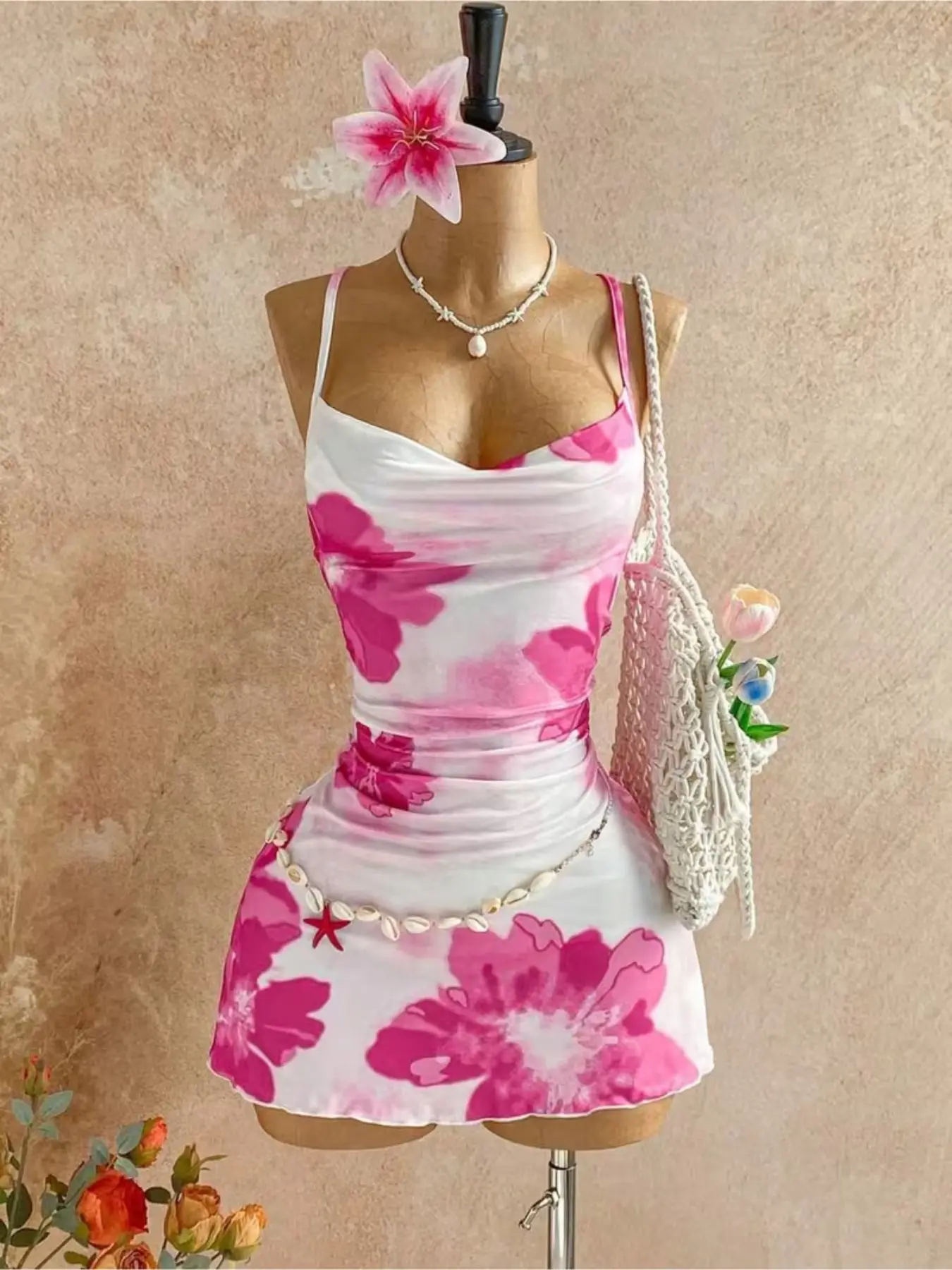 Women's Hawaiian Style Large Floral Flower Print Halter Dress, Bodycon Ruched Low Neck Sexy Beach Dress, Summer Vacation Skirt