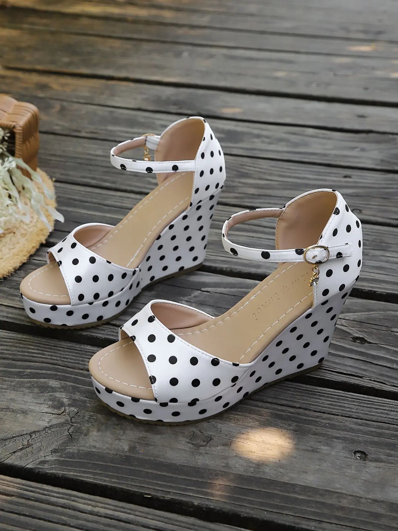 Women Retro Polka Dot Wedge Sandals, Peep Toe Ankle Strap Platform High Heels, Summer Casual Plus Size Shoes, Summer Wedges, Fashionable Wedge Shoes