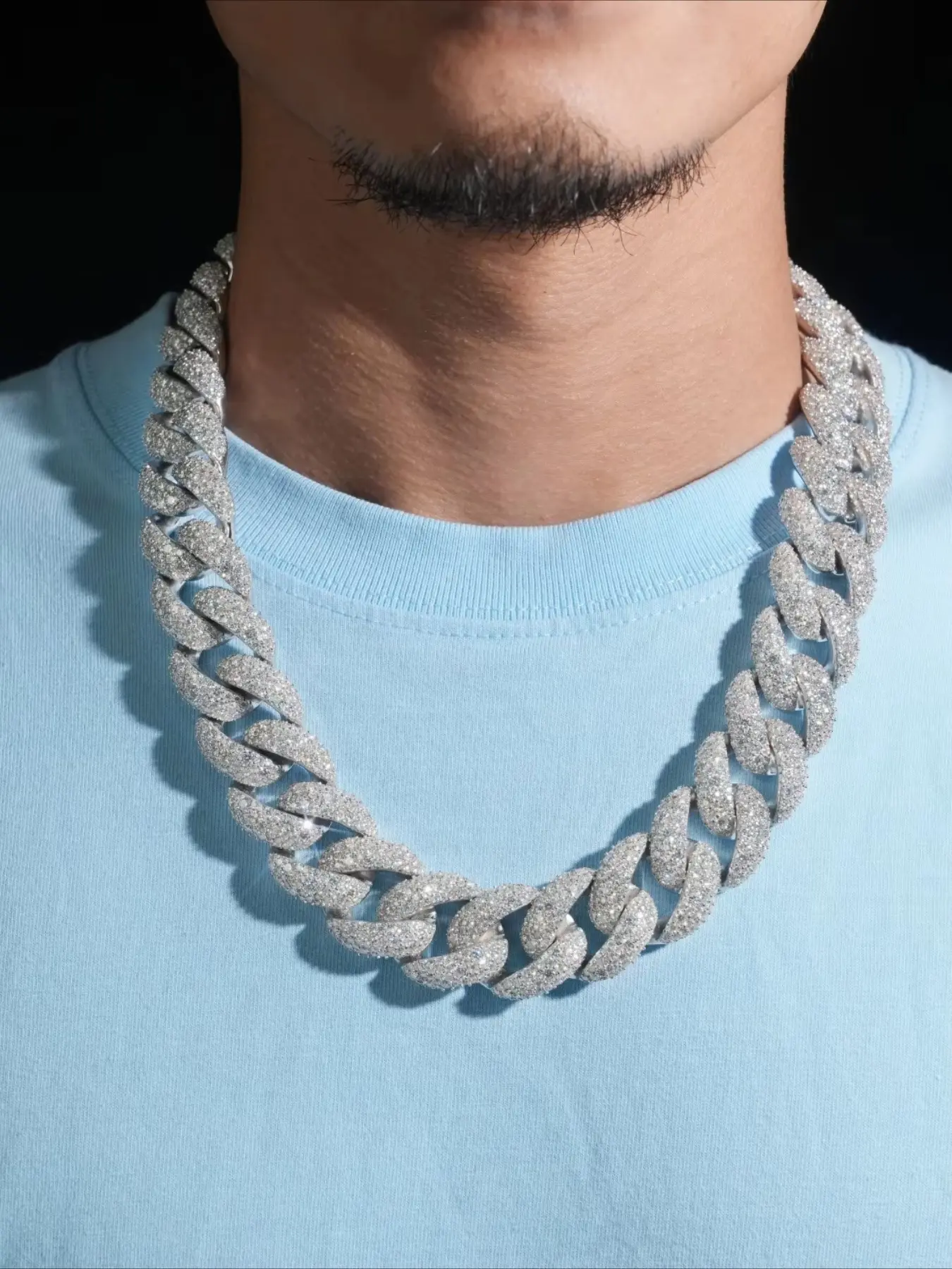New design HipHop 22mm bubble Cuban chain ice necklace, popular dense diamond Cuban necklace, American hip-hop versatile classic style, suitable for shopping and travel friends gathering, fine workmanship and high texture