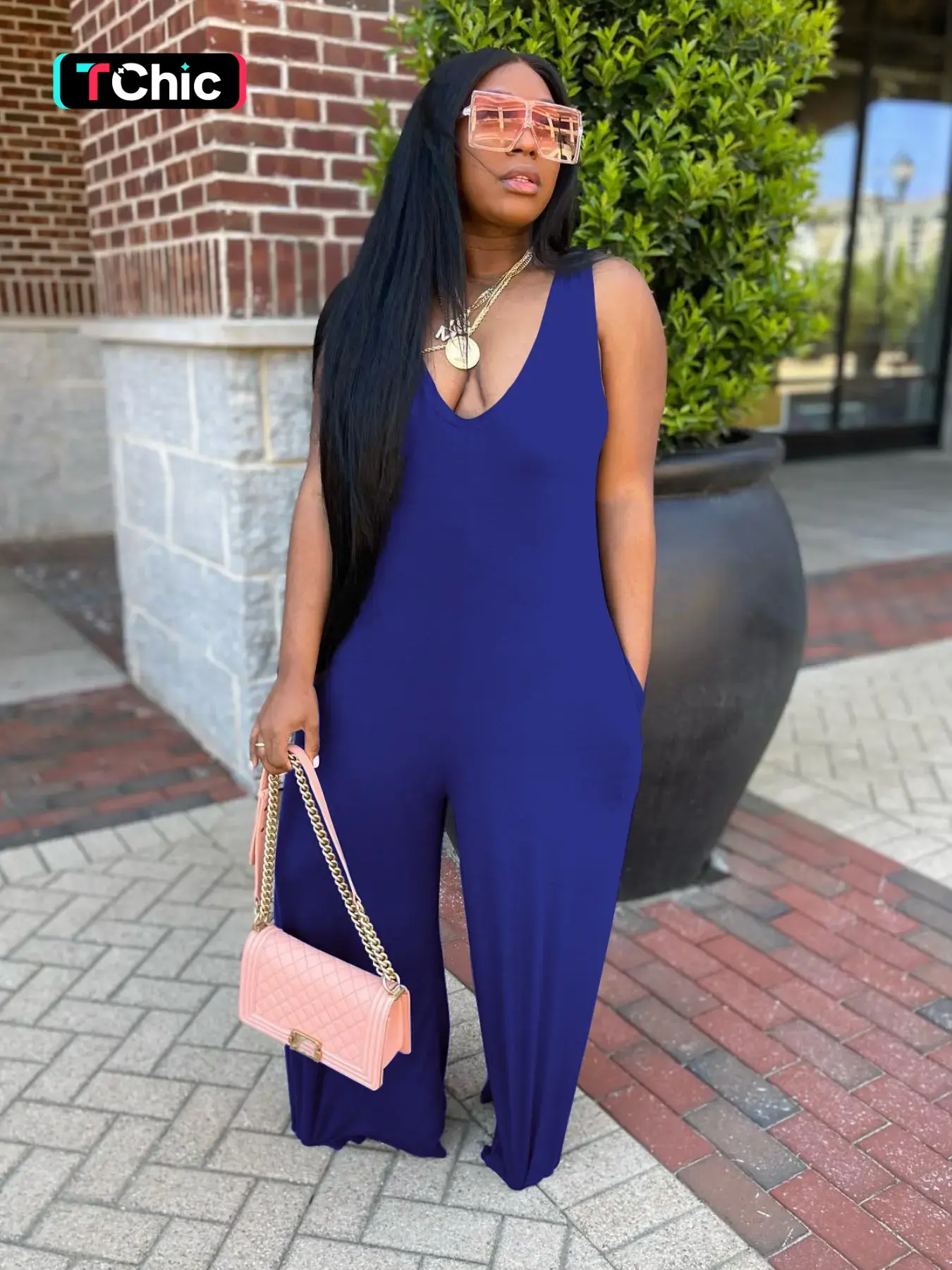 Women's Casual Chic Minimalist Deep V Neck Romper, Sleeveless Long Pants with Pockets, Natural Waist Fitted Style, Plain Pattern Comfortable