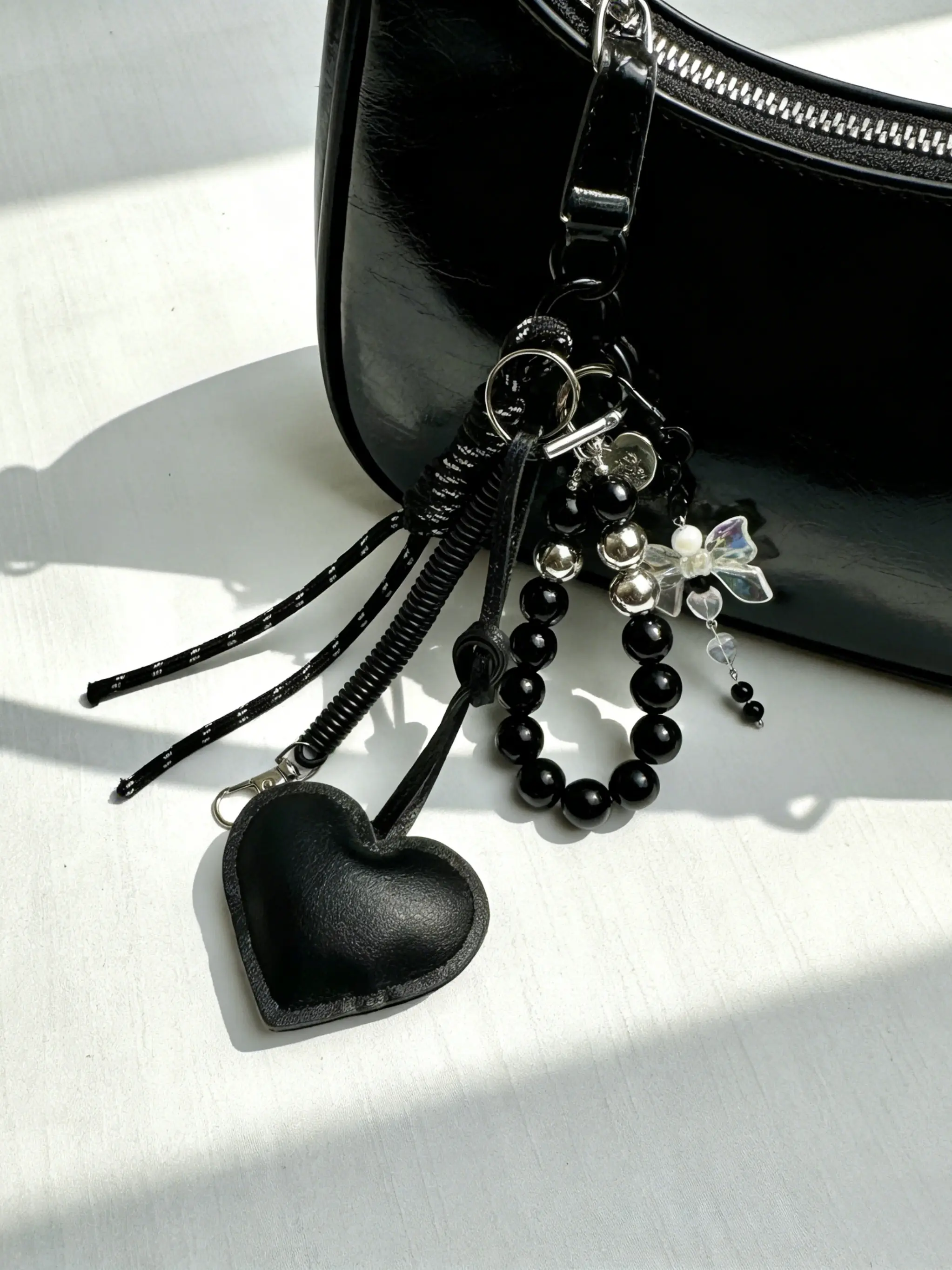 Dark Style Heart Leather Keychain, Pearl Bowknot Braided Lanyard, Versatile Backpack Car Key Decorative Accessory