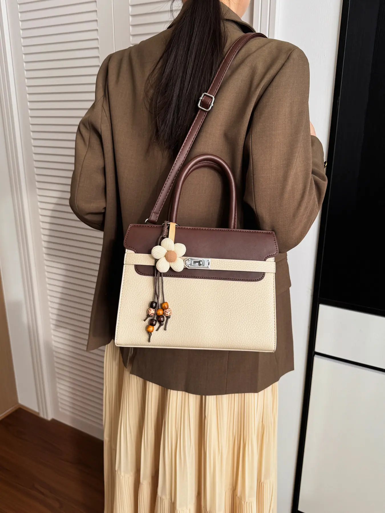 Stylish Kelly Bag for Women 2026 Summer New Versatile Handbag Crossbody Bag with a High-end Commuting Feel Versatile Shoulder Handbag