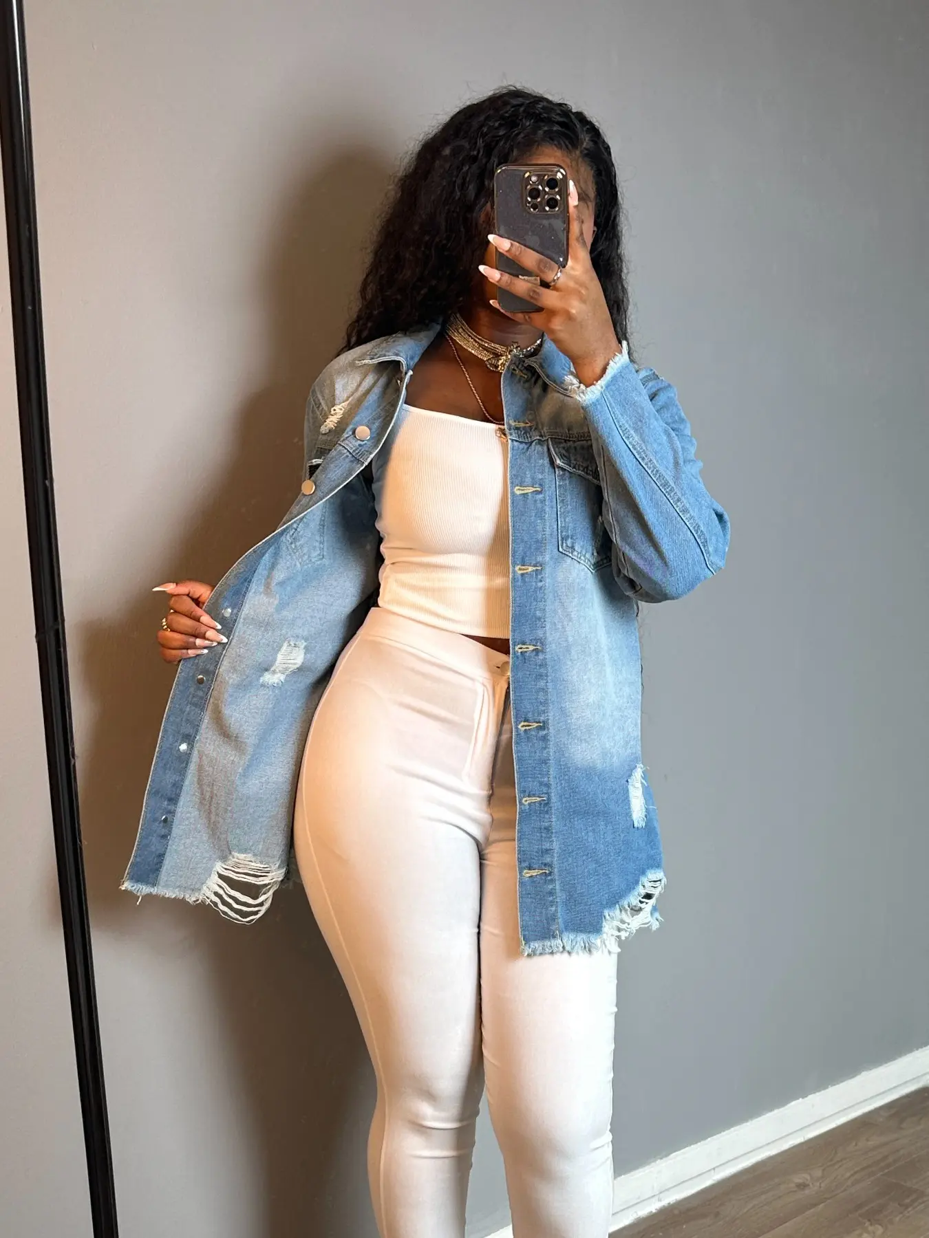 Women's Loose Vintage Denim Shirt Jacket, Ripped Hem, Patch Pockets, Long Sleeve, Casual Street Style, Perfect for Daily Wear