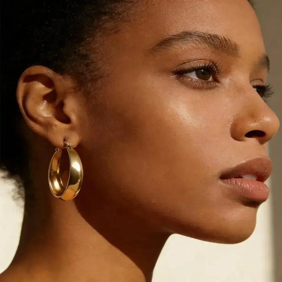 30mm Large Hoop Earrings for Women, 14K Gold Plated Chunky Hoop Design With Lightweight Finish, Classic Statement Jewelry for Daily Wear, Parties and Winter Outfits