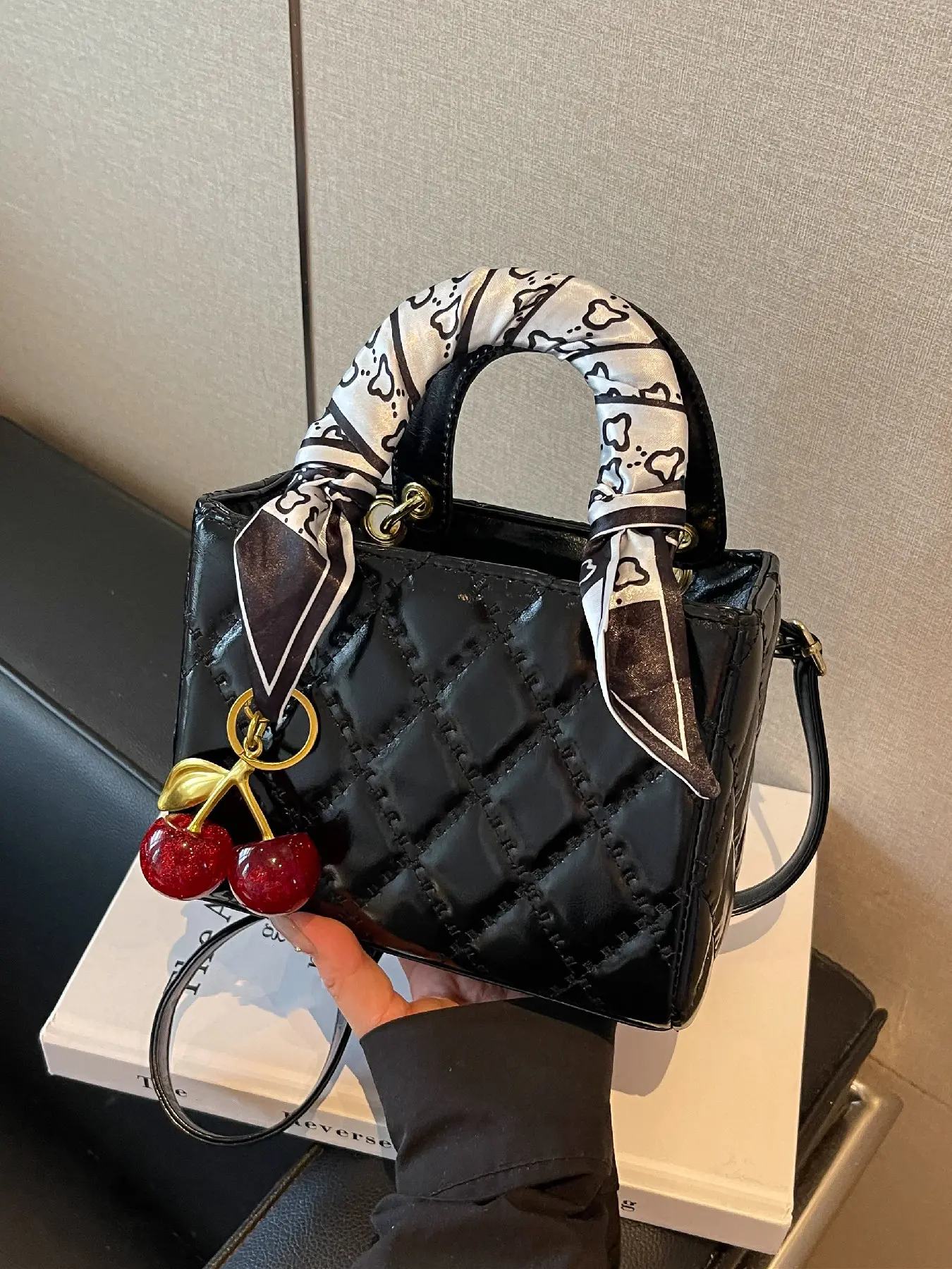 Simple and sophisticated diamond quilting design mini square bag, elegant and fashionable ladies' daily versatile handbag/shoulder bag/crossbody bag, comes with cherry pendant and silk scarf, Everyday Shoulder Bag