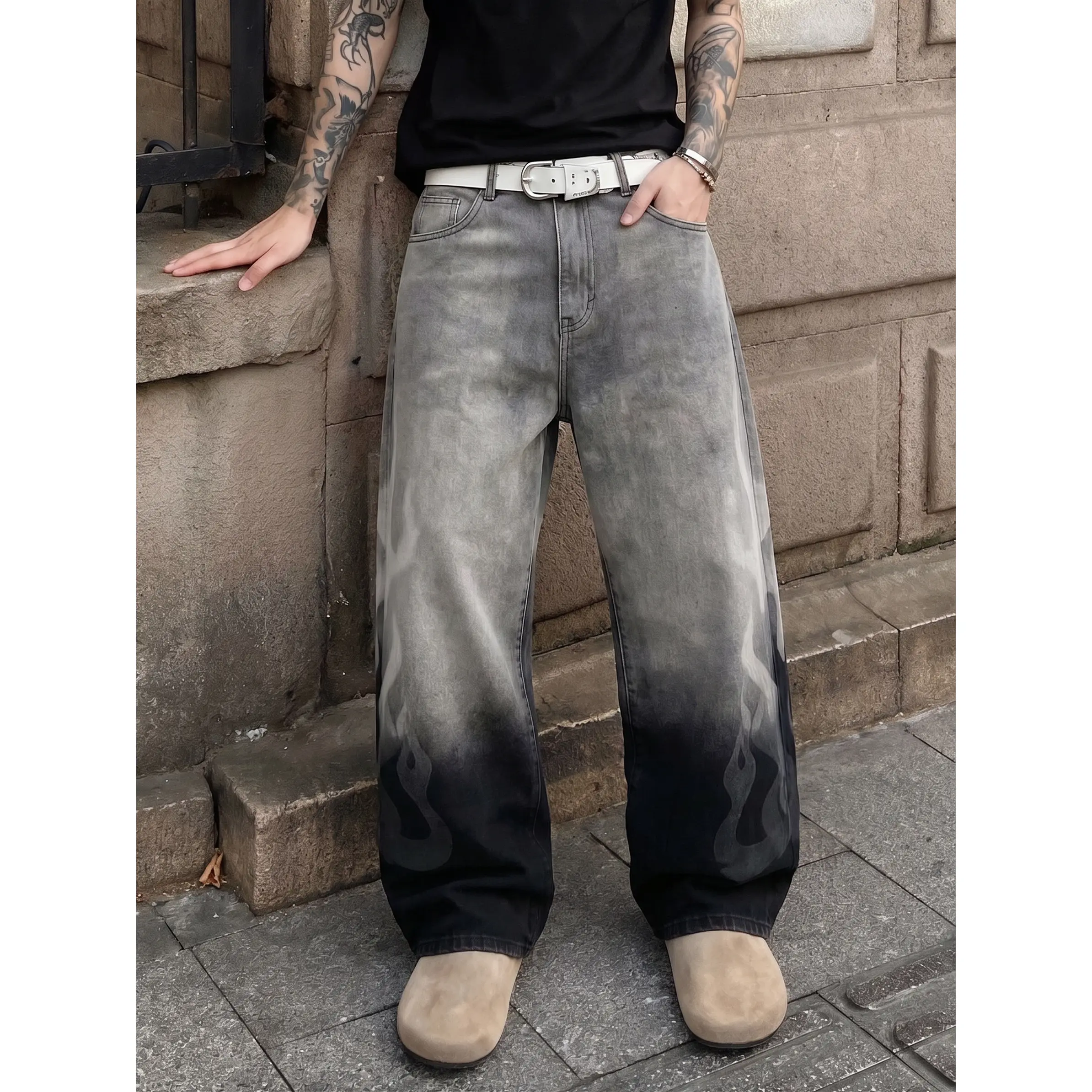 Men Gradient Grey To Black Faded Flame Print Wide Leg Denim Jeans Mid Rise Loose Straight Baggy Fit Washed Ombre Denim Trousers Subtle Fire Graphic Y2K Punk Urban Streetwear Bottoms For Skate Street Daily Guys Casual Outfits
