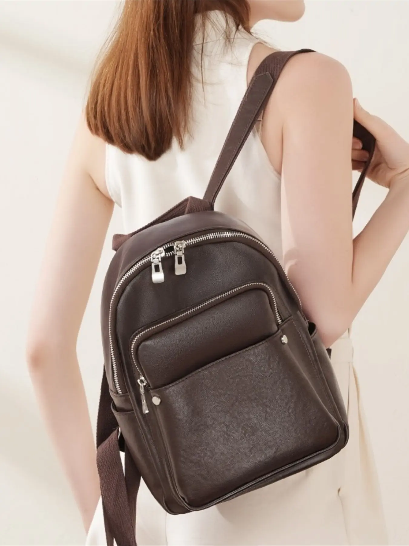 Premium vegetable-tanned genuine leather women's backpack, 2025 new autumn/winter fashion travel commuter large-capacity ladies' backpack