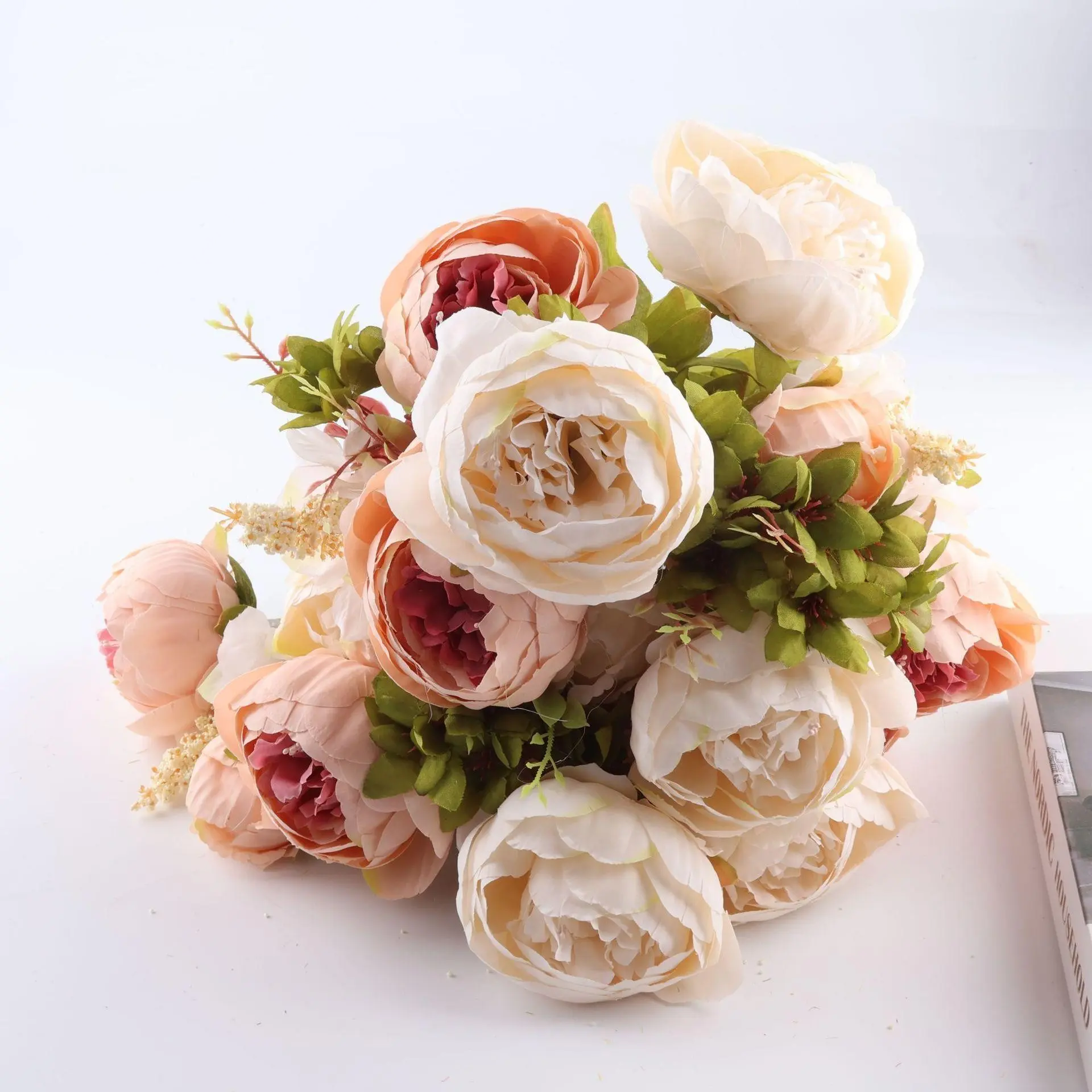 Artificial peony bouquets, romantic fake peonies for home decoration, Artificial Flowers, are suitable for Valentine's Day, living rooms, wedding parties, and anniversary festival decorations, Decorative Artificial Flowers