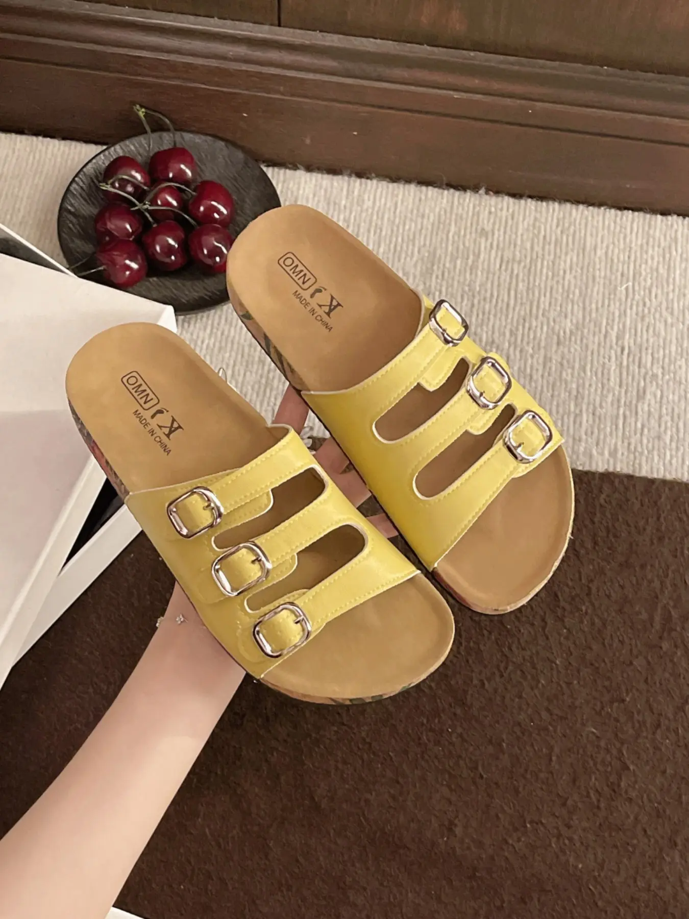 Women's Three Adjustable Metal Buckle Triple Strap Cork Slide Sandals Open Toe Slip On Floral Print Cork Platform Non Slip Y2K Summer Beach Casual Footwear Gold Silver Yellow Three Colors