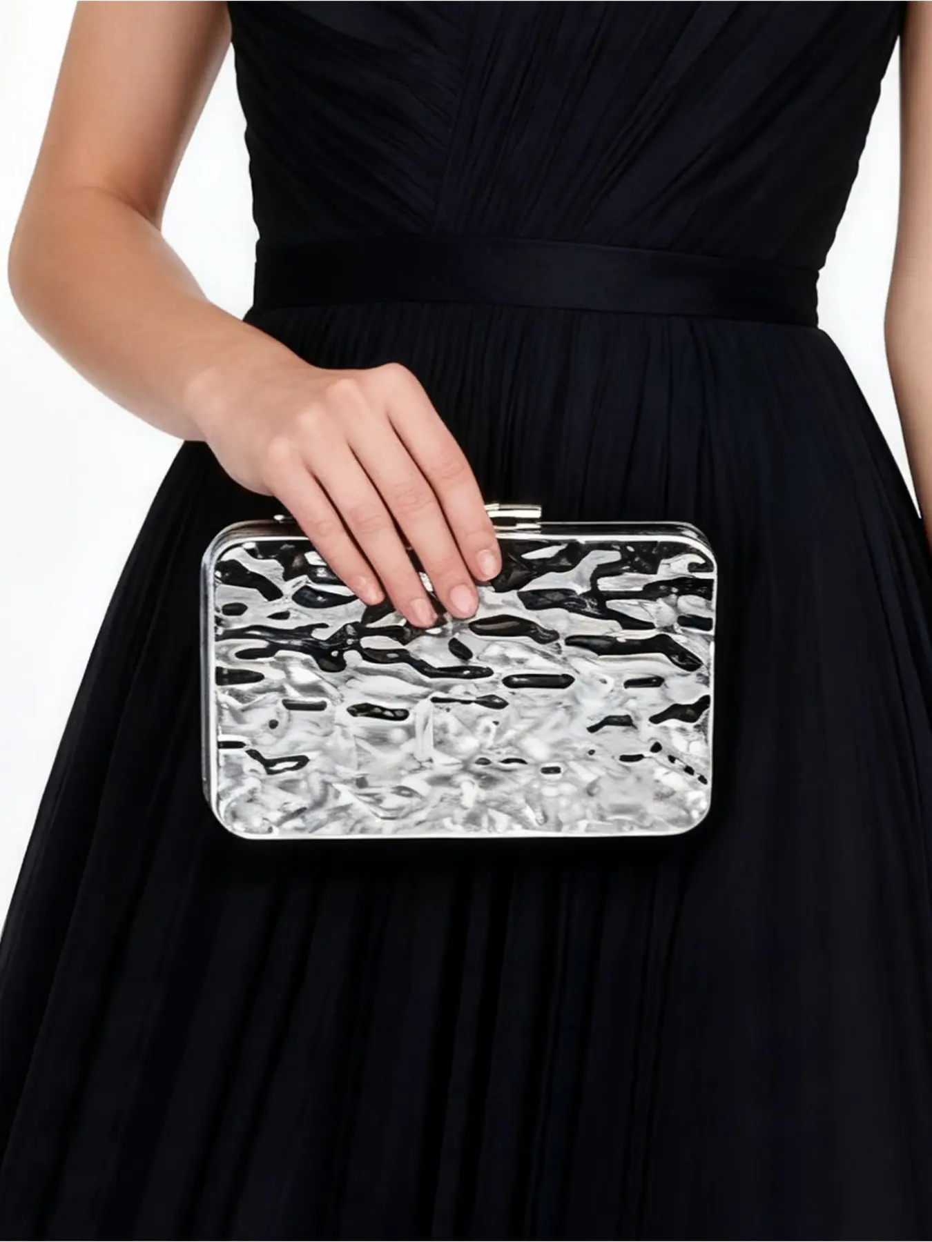 Unique Liquid Wave Reflective Metal Evening Handbag Party Box Shoulder Clutch, Embossed Crinkled Hammered Silver Hard Shell Slim Silver Chain Crossbody Bag, Futuristic Mirror Silver Water Ripple Hard Case Clutch, Women Trendy Prom Photo Shoulder Clutch