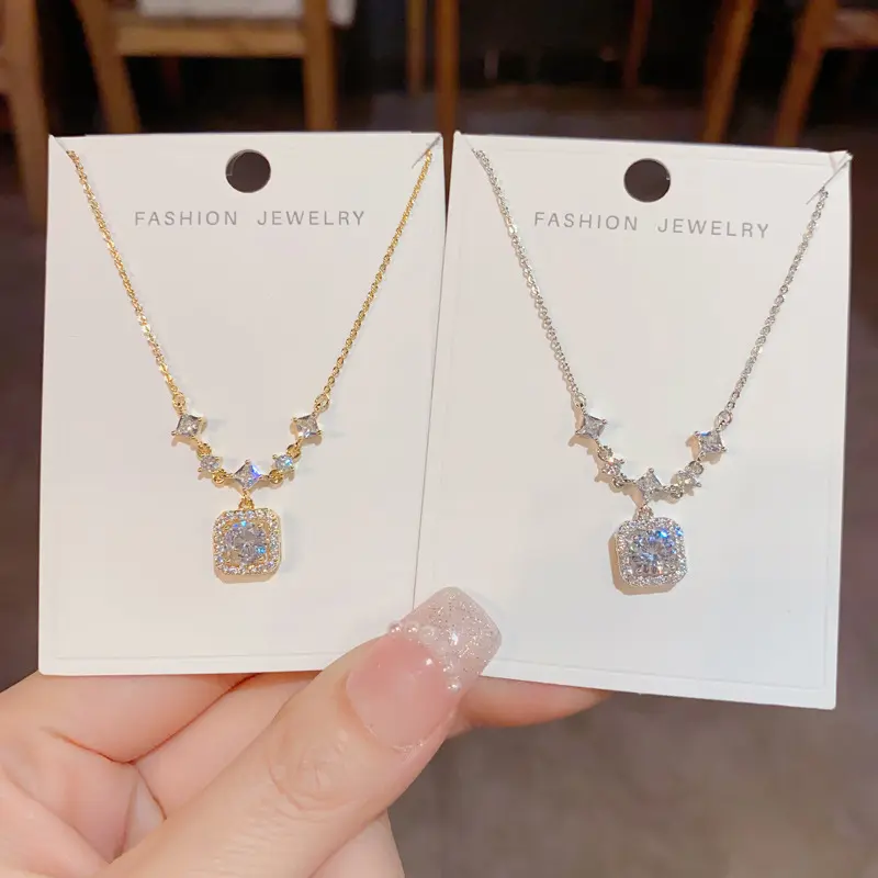Women's Square Crystal Pendant Necklace - Minimalist Gold or Silver Plated Chain, Elegant Women's Fashion Jewelry for Daily Wear, Party Gift