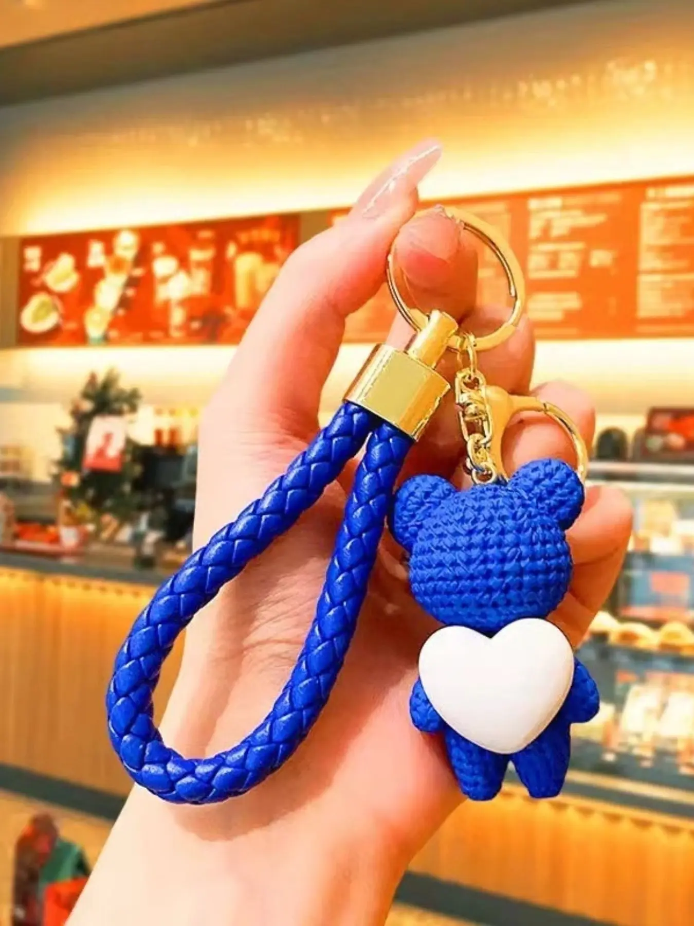Cute Bear Keychain Bracelet, Fashion Keychain, Authentic Keychain, Animal Print Design, Durable & Non-Drop, Multi-Color Options, Perfect Gift for Couples & Friends