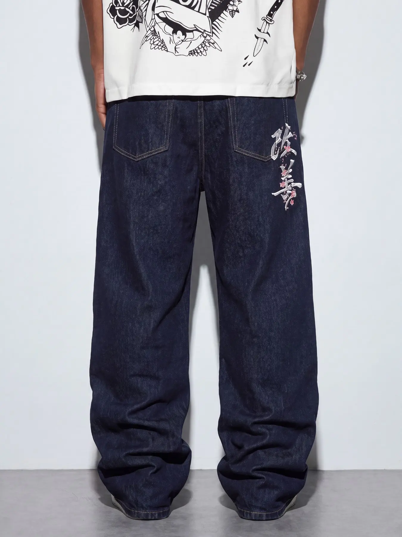 Men's Chinese Embroidered Denim Jeans, Pockets, Original Cow Blue Fabric, Loose Wide Leg Cowboy Pants, Simple Streetwear Fashion Design, Daily Casual Style