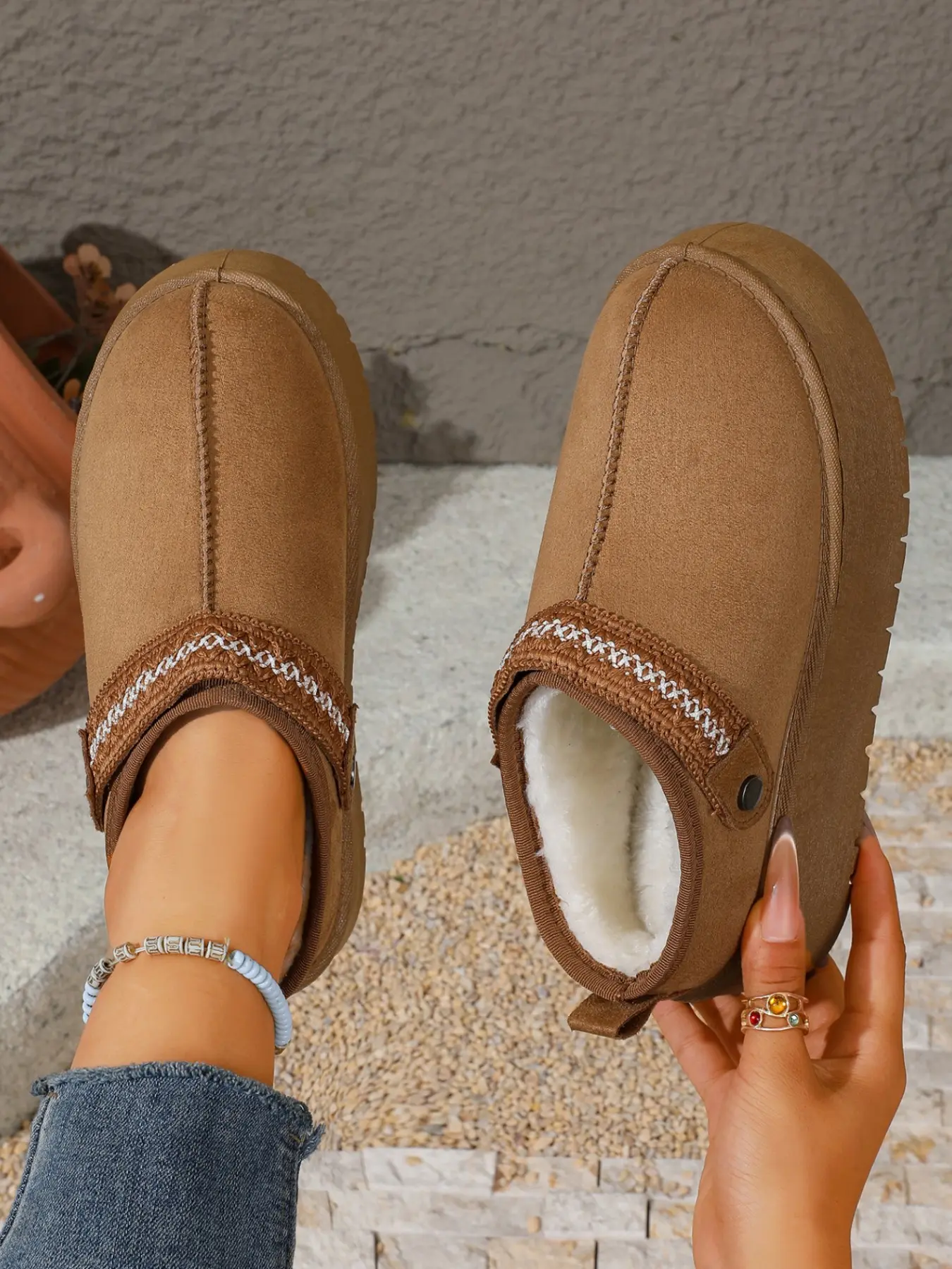 Women's Platform Moccasin Slippers, Winter Warm Faux Suede Lined Lace-Up Shoes, Casual Outdoor Mini Ankle Boots, Comfortable and Stylish